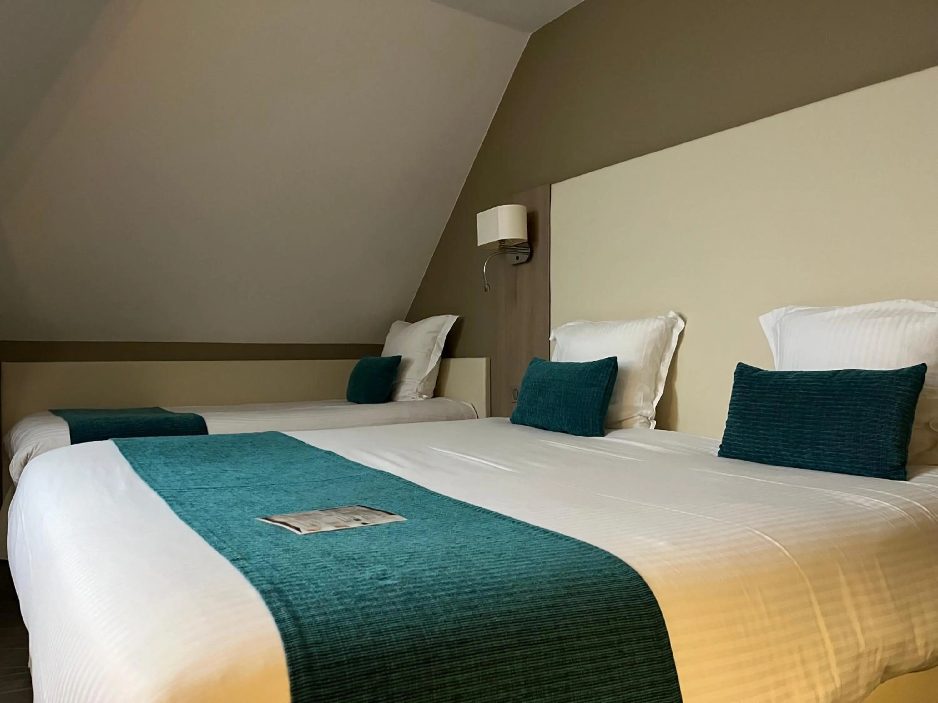 Bed in Hotel Normandy