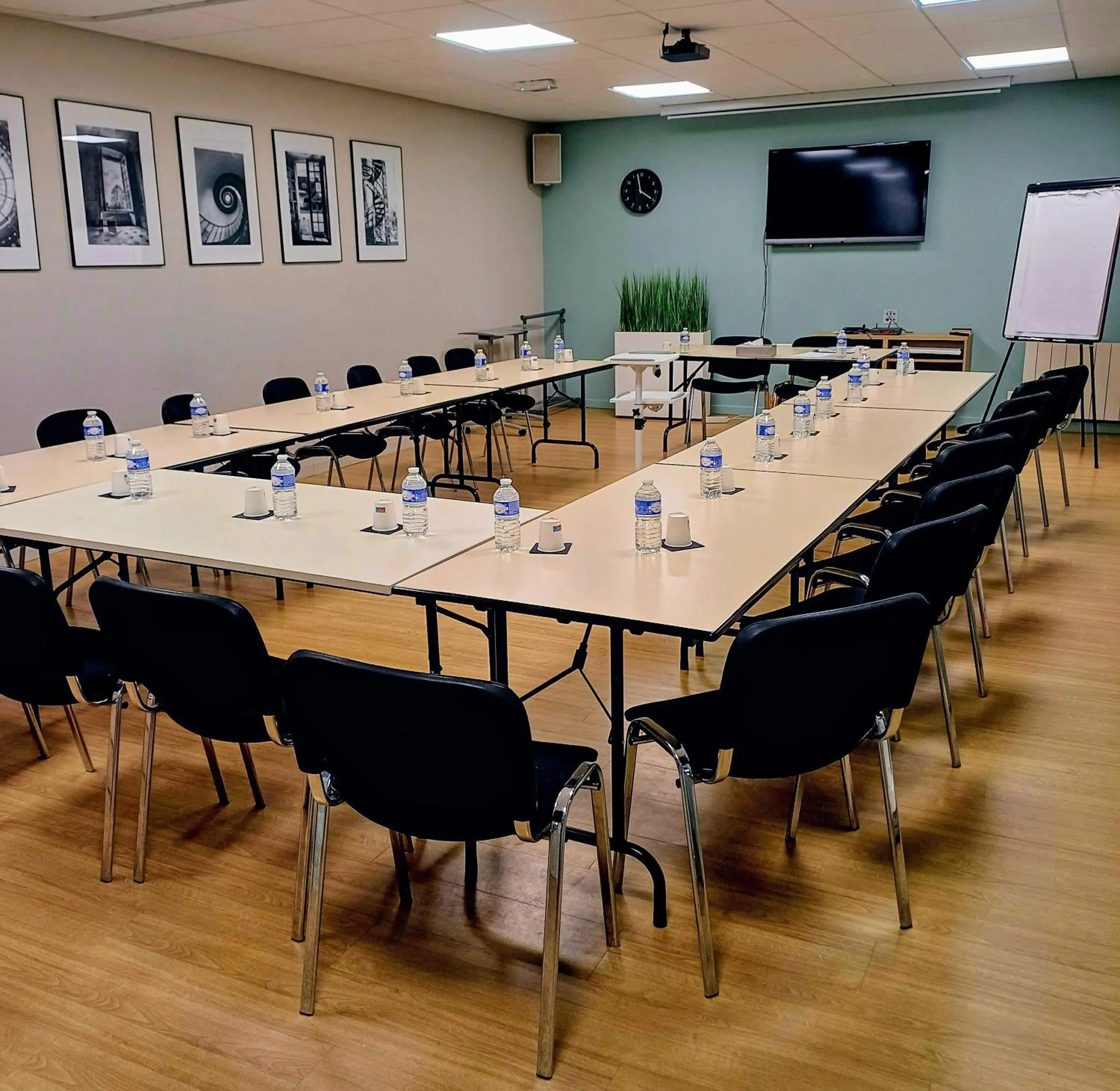 Meeting/conference room in Hotel Normandy