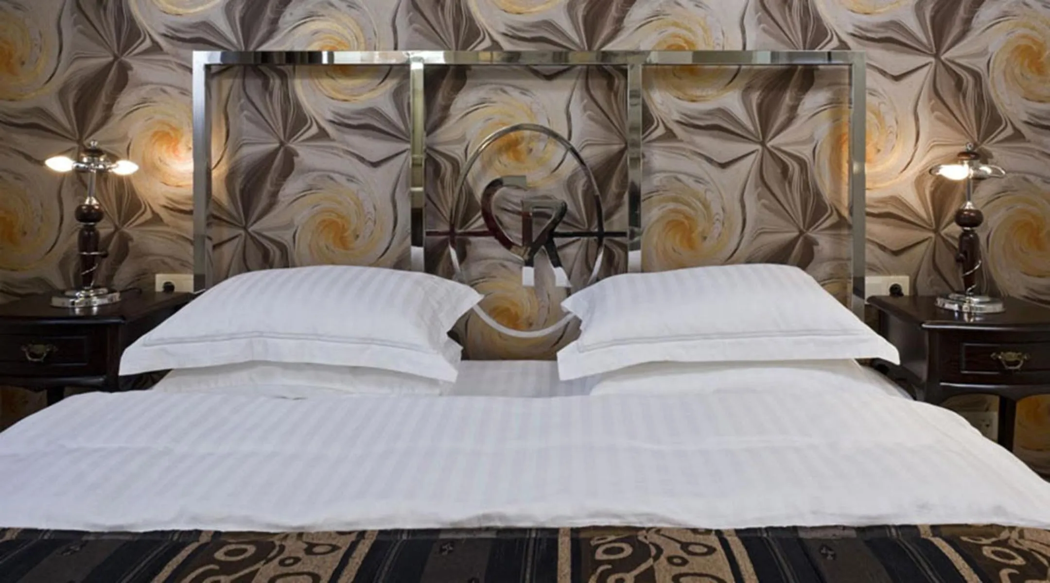 Bed in Galateia Residence