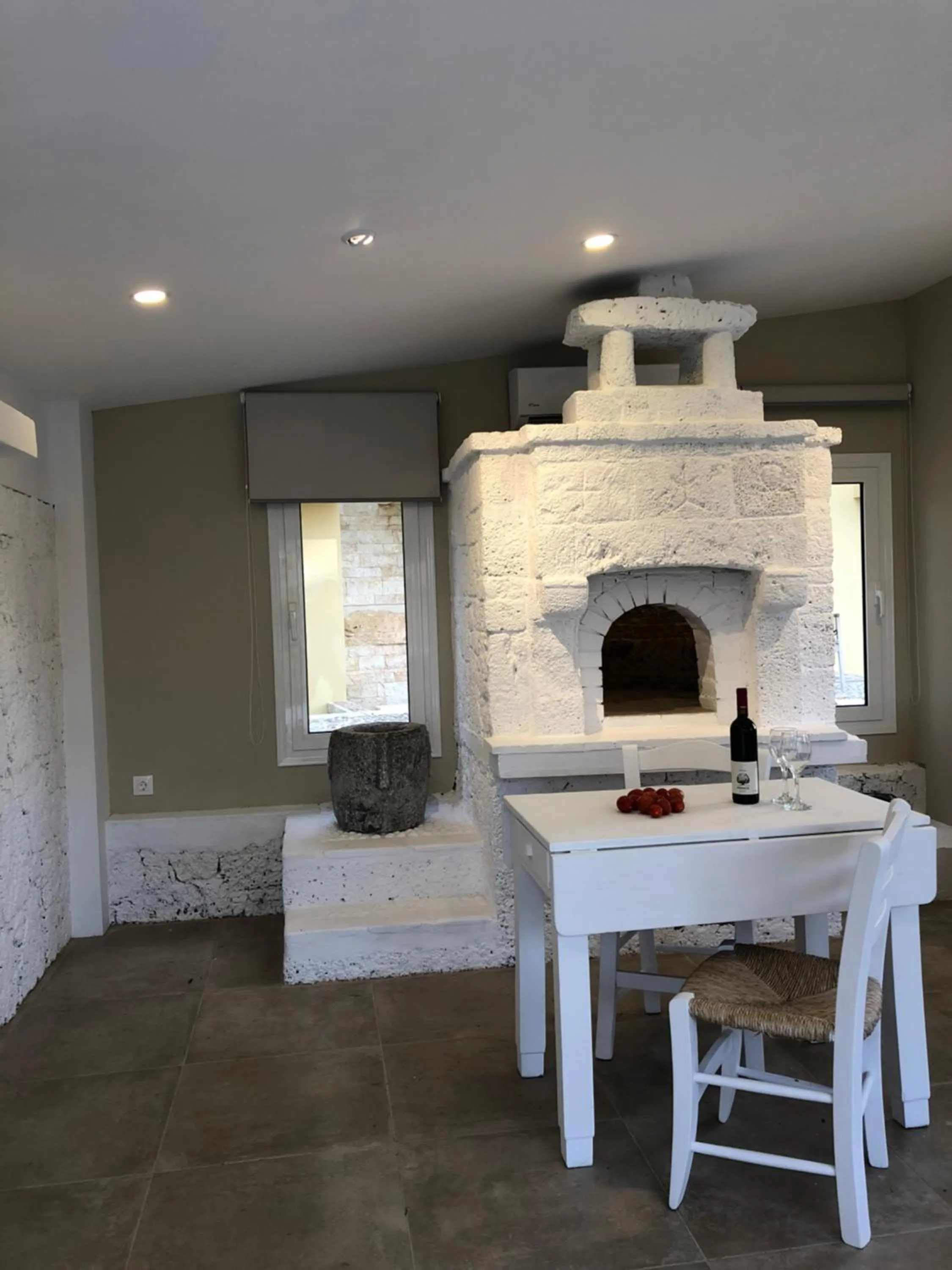 Parthenis Hotel & Suites