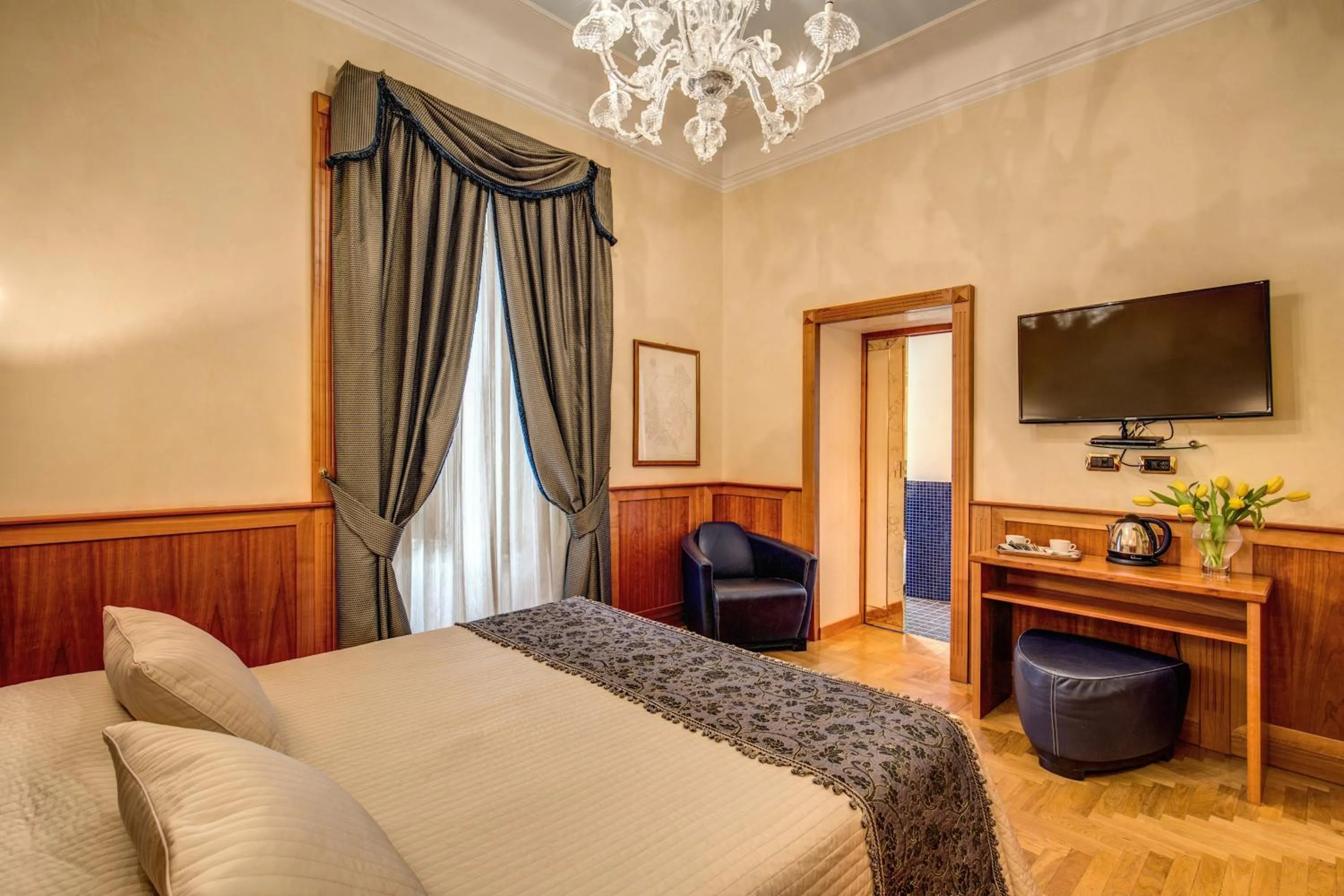 Bedroom, Bed in Relais Conte Di Cavour De Luxe