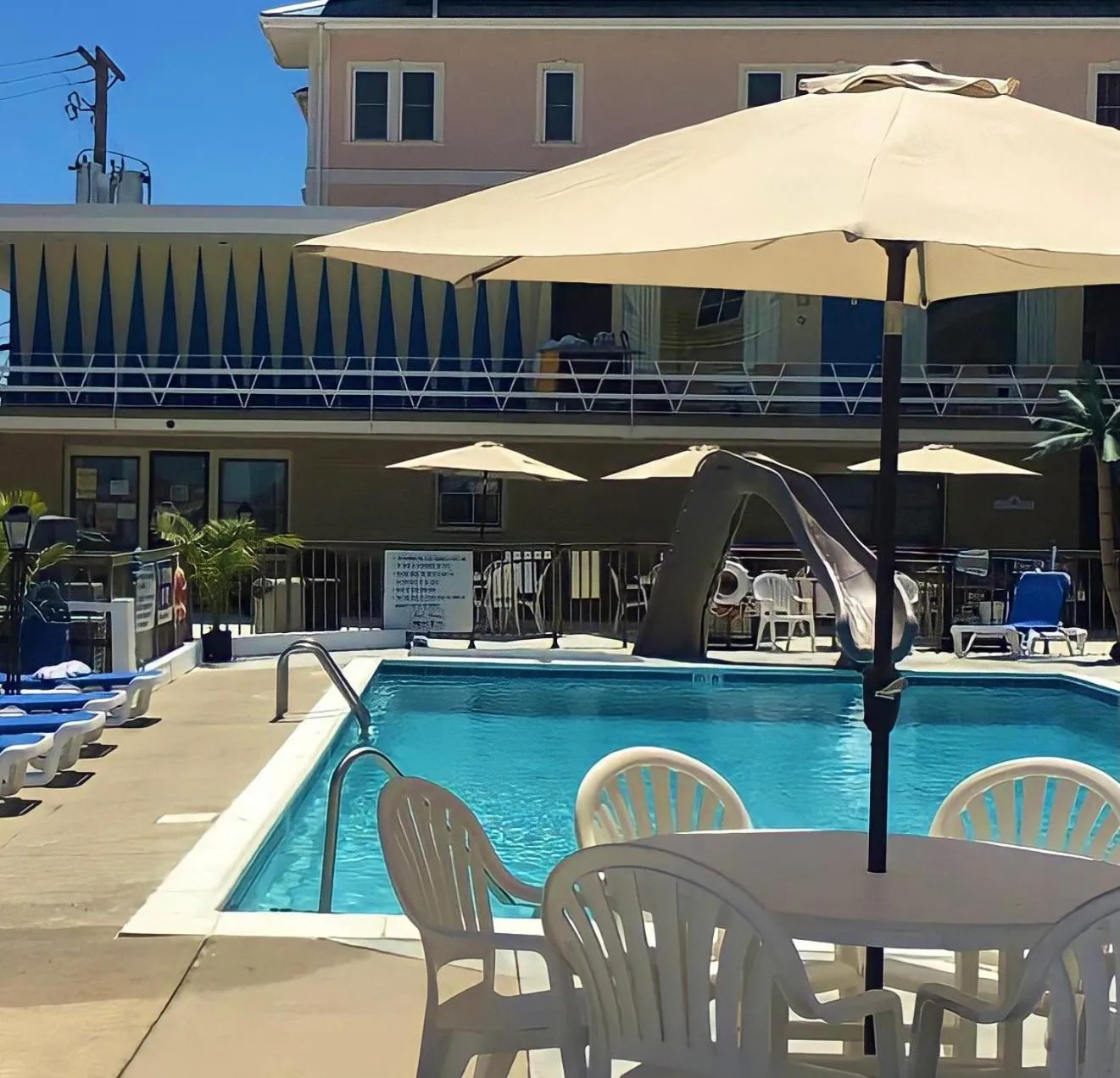 Balcony/Terrace in Beach Colony Motel