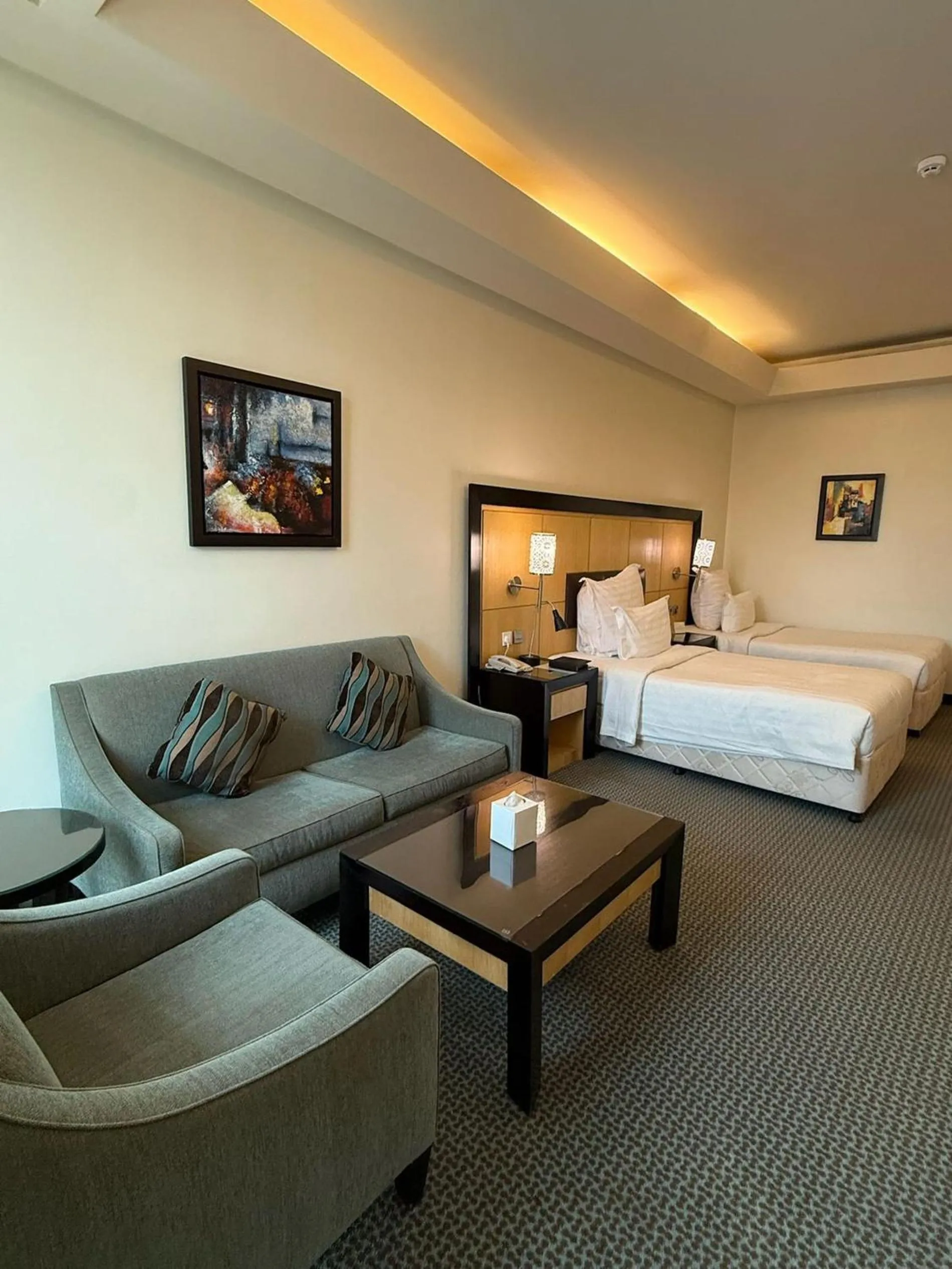 Photo of the whole room, Bed in Sunday Business Avenue Formerly Rand Hotel