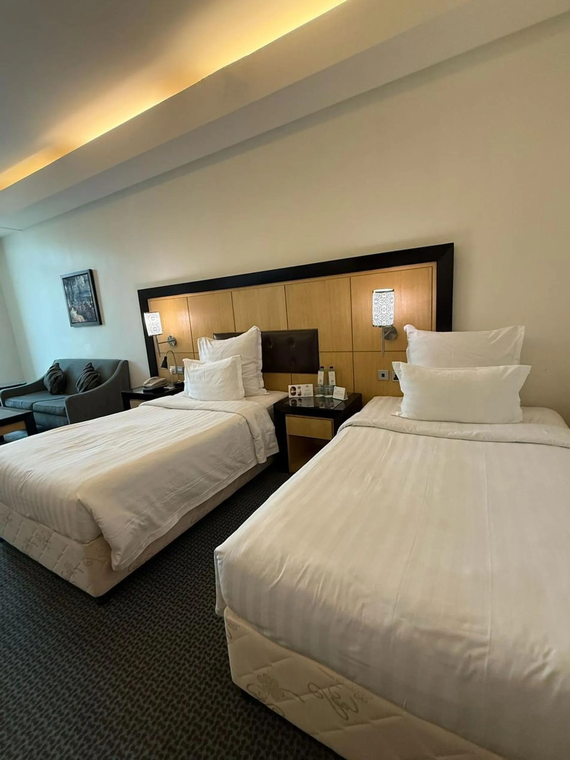 Photo of the whole room, Bed in Sunday Business Avenue Formerly Rand Hotel