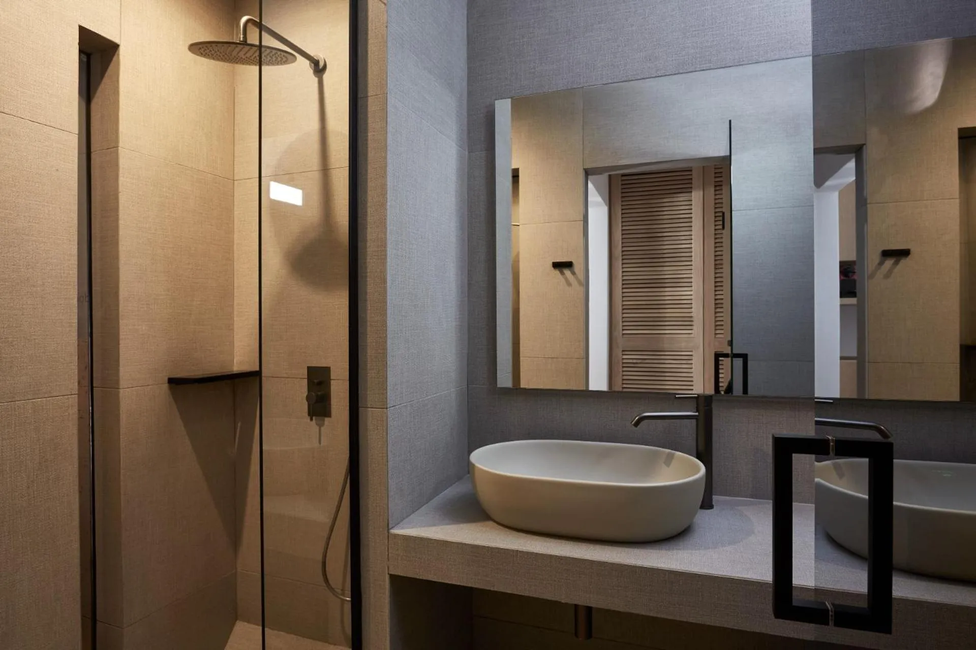 Mykonos Kosmoplaz Beach Resort Hotel