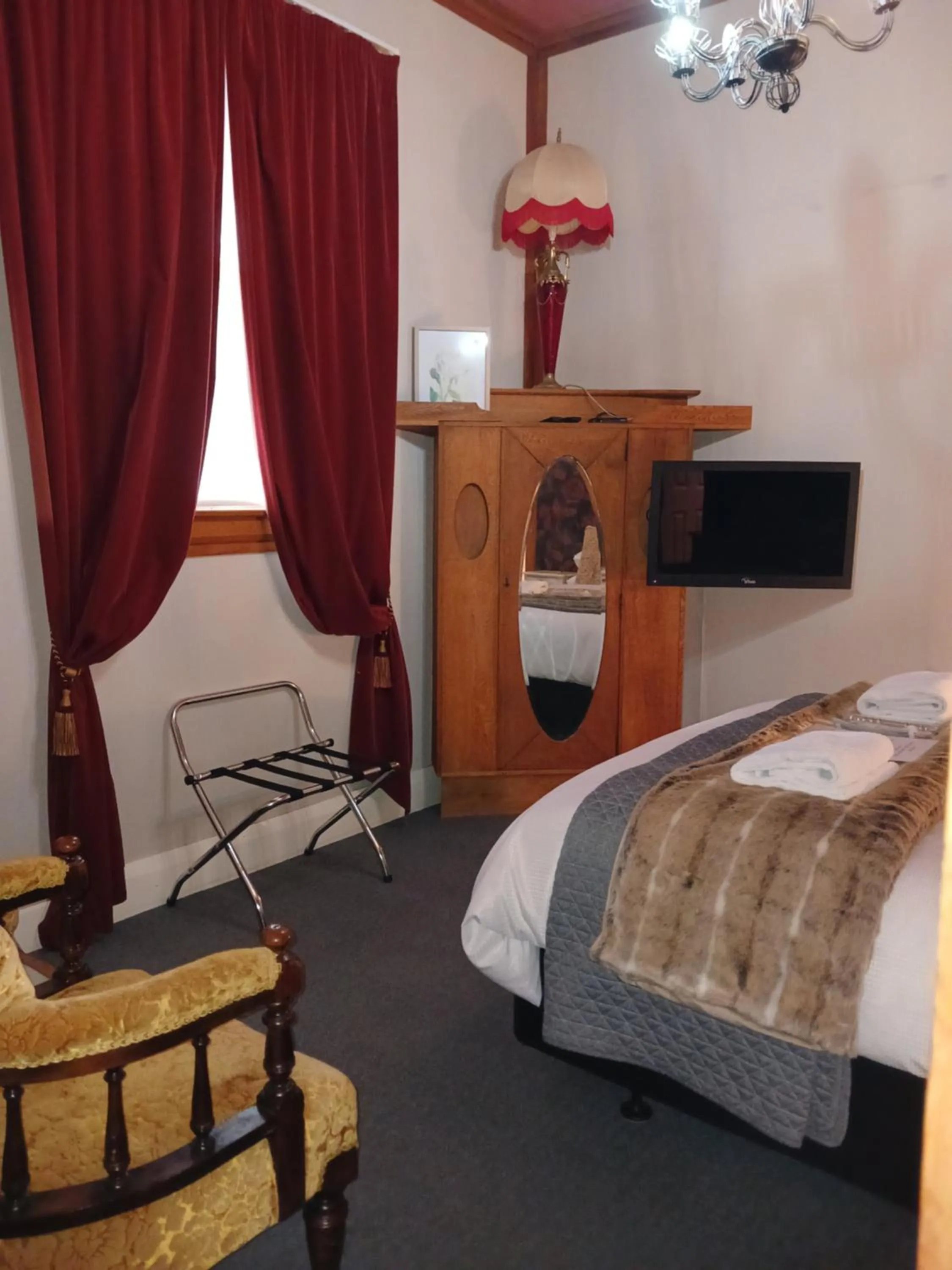 Bed in The Barristers Inn