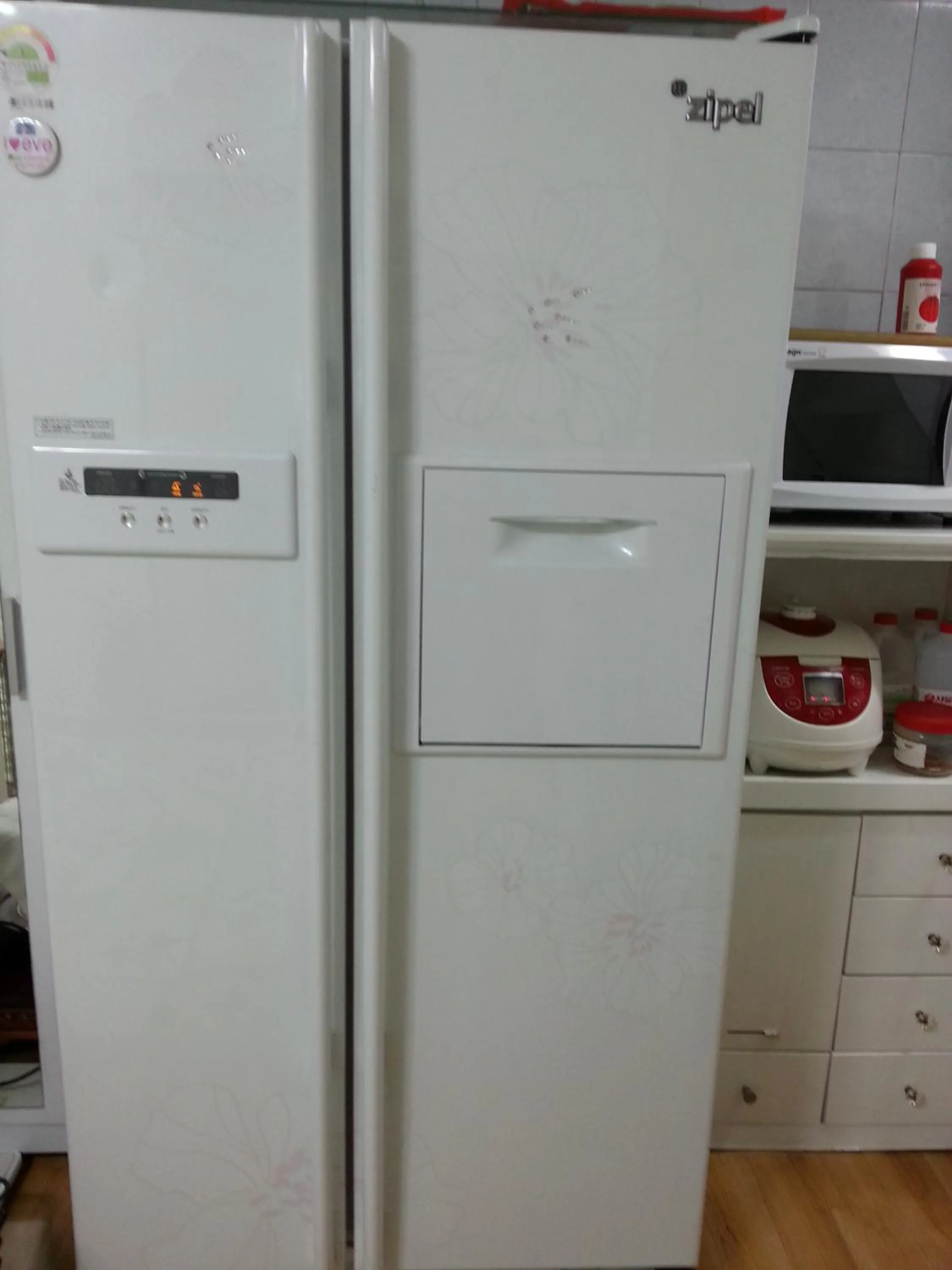 Kitchen or kitchenette in Homestay Eve