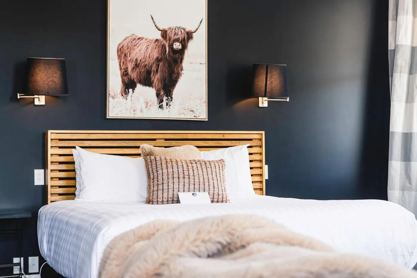 Bed in The White Swan Hotel