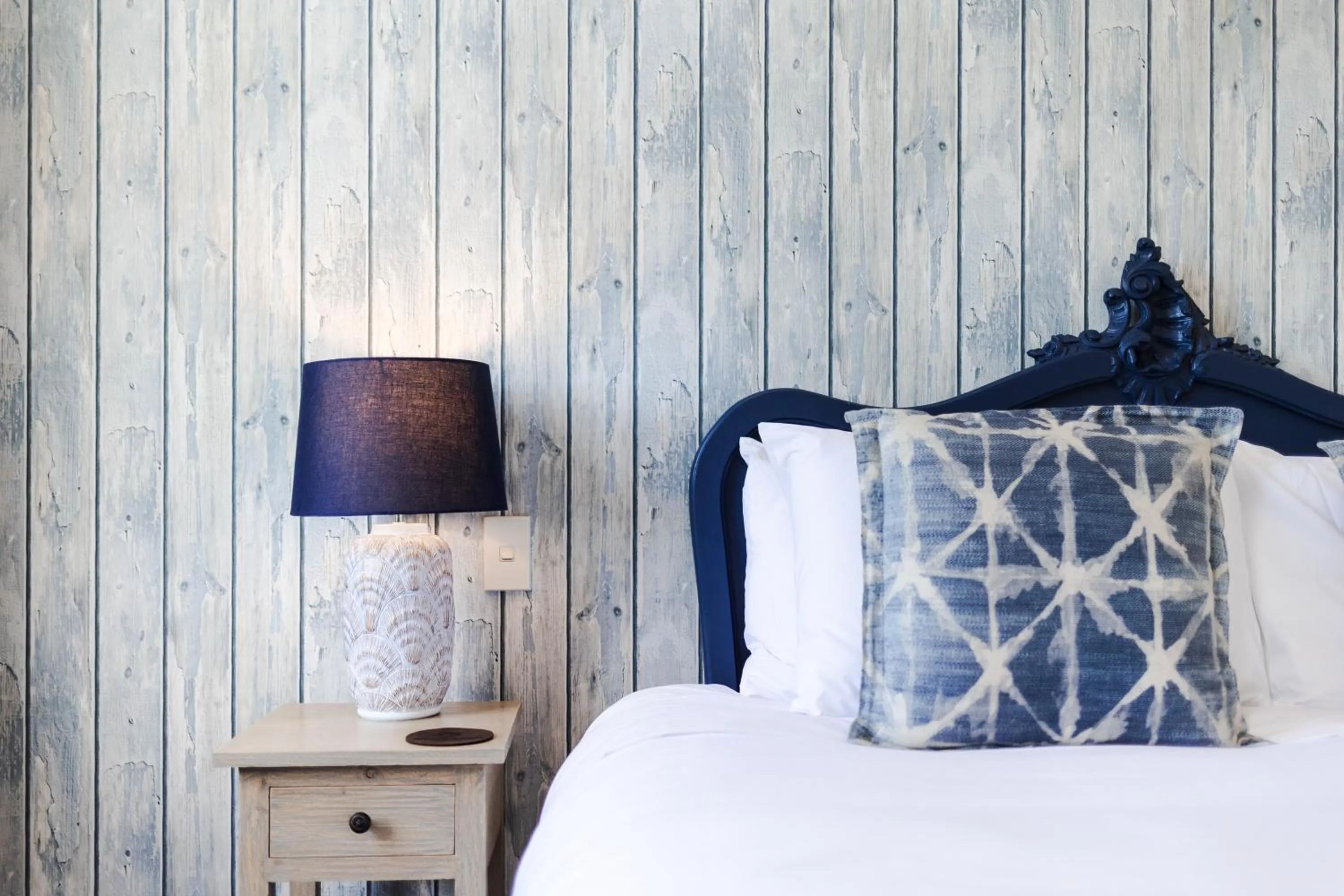 Bed in The White Swan Hotel