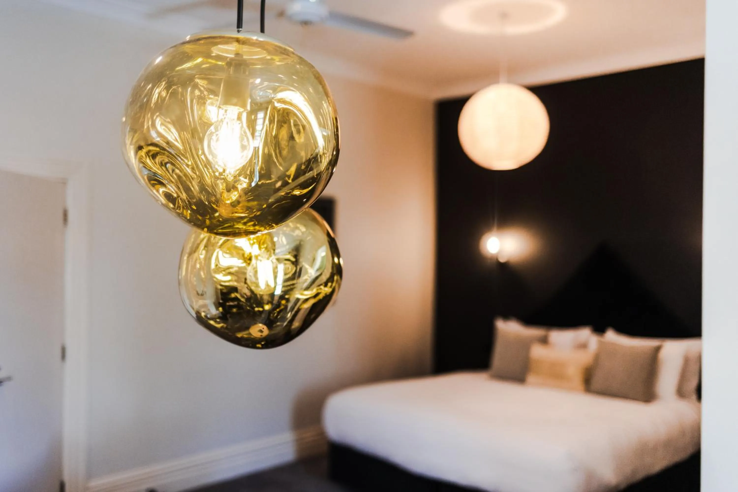 Bed in The White Swan Hotel