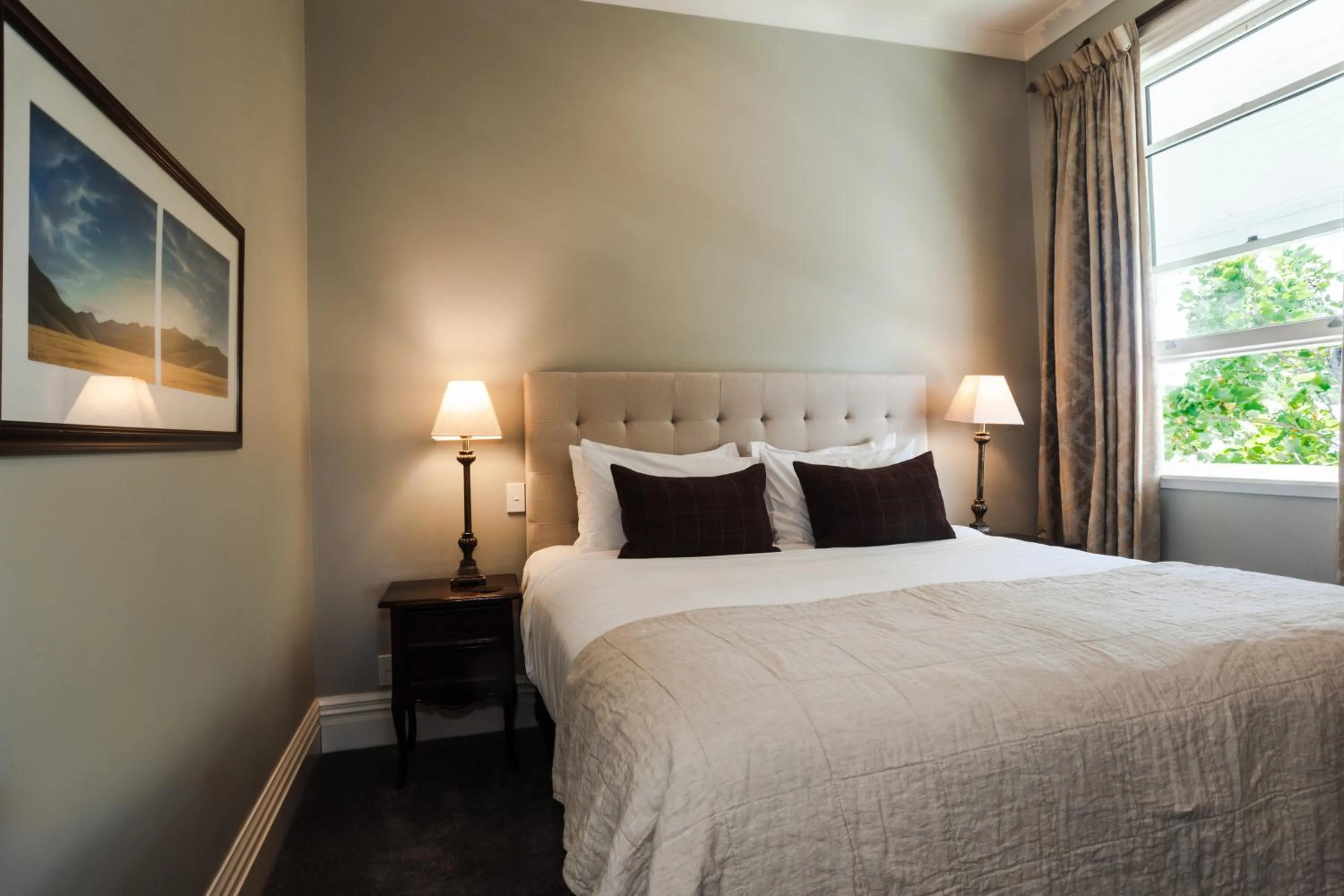 Bed in The White Swan Hotel