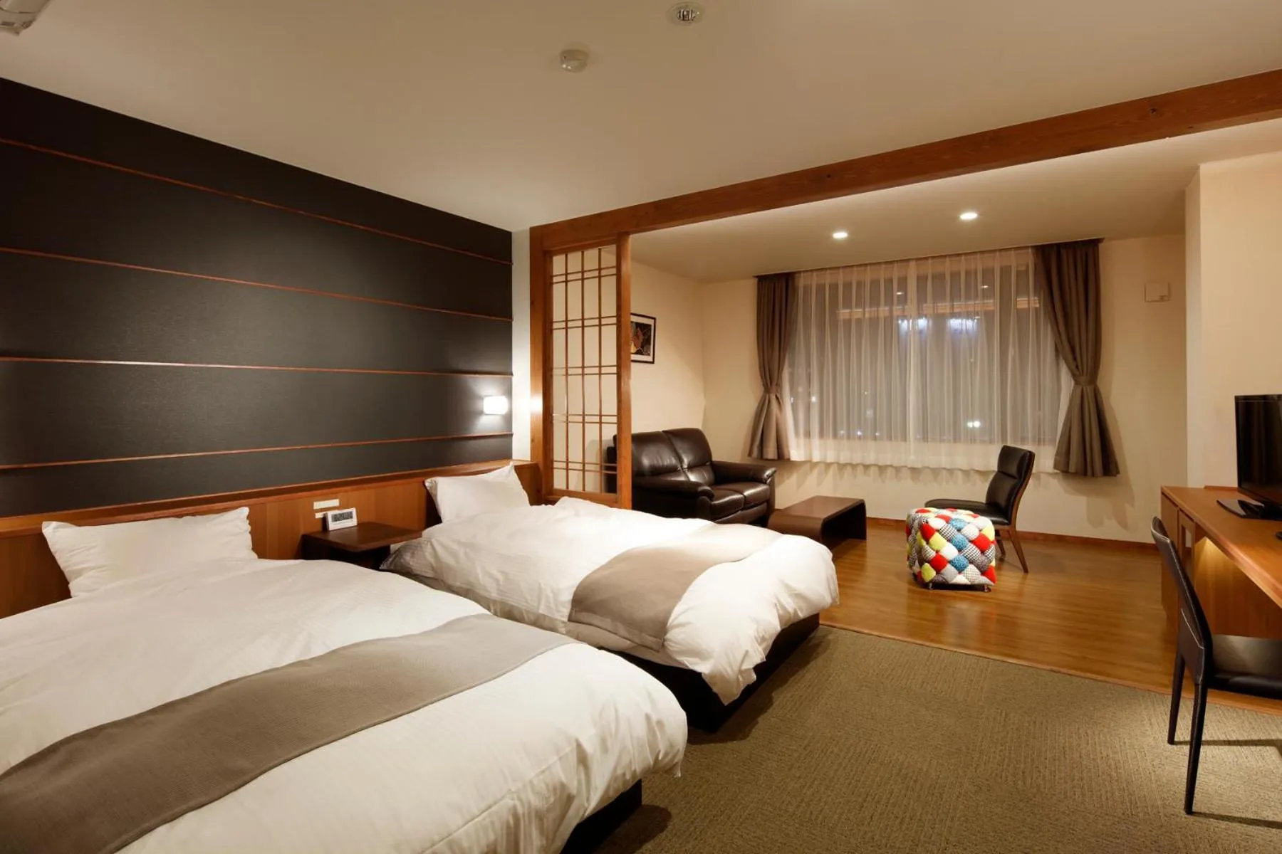 Photo of the whole room, Bed in Yunokawa Onsen Emi Hakodateya