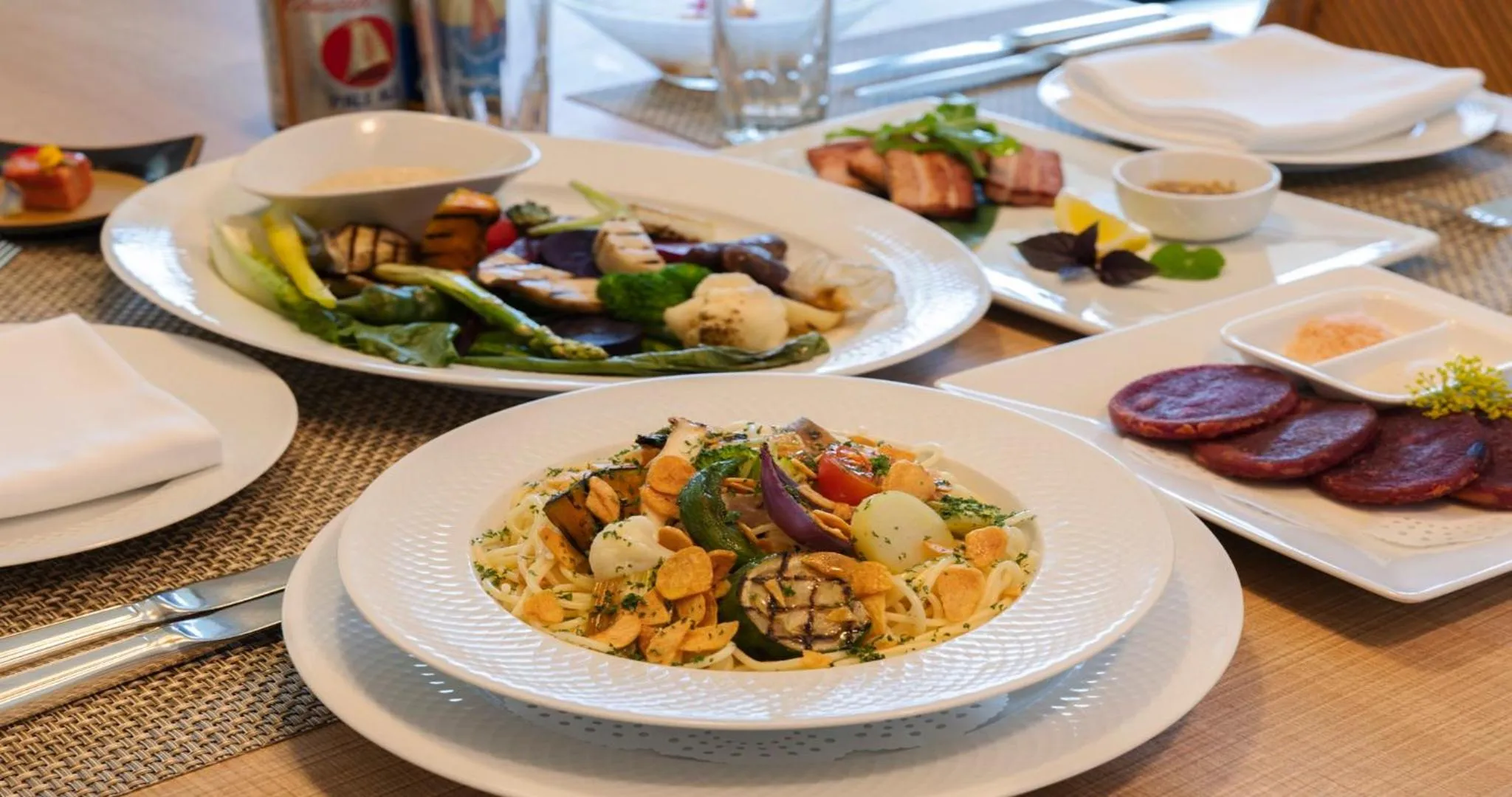 Restaurant/places to eat in The Uza Terrace Beach Club Villas