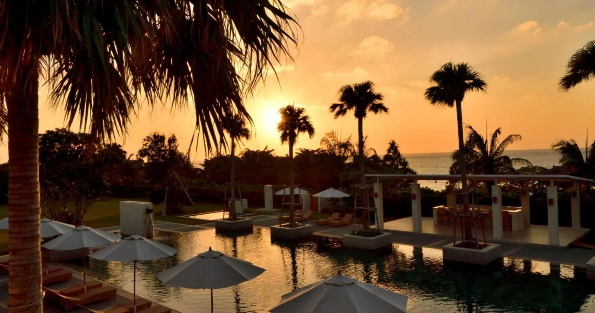 Swimming pool in The Uza Terrace Beach Club Villas