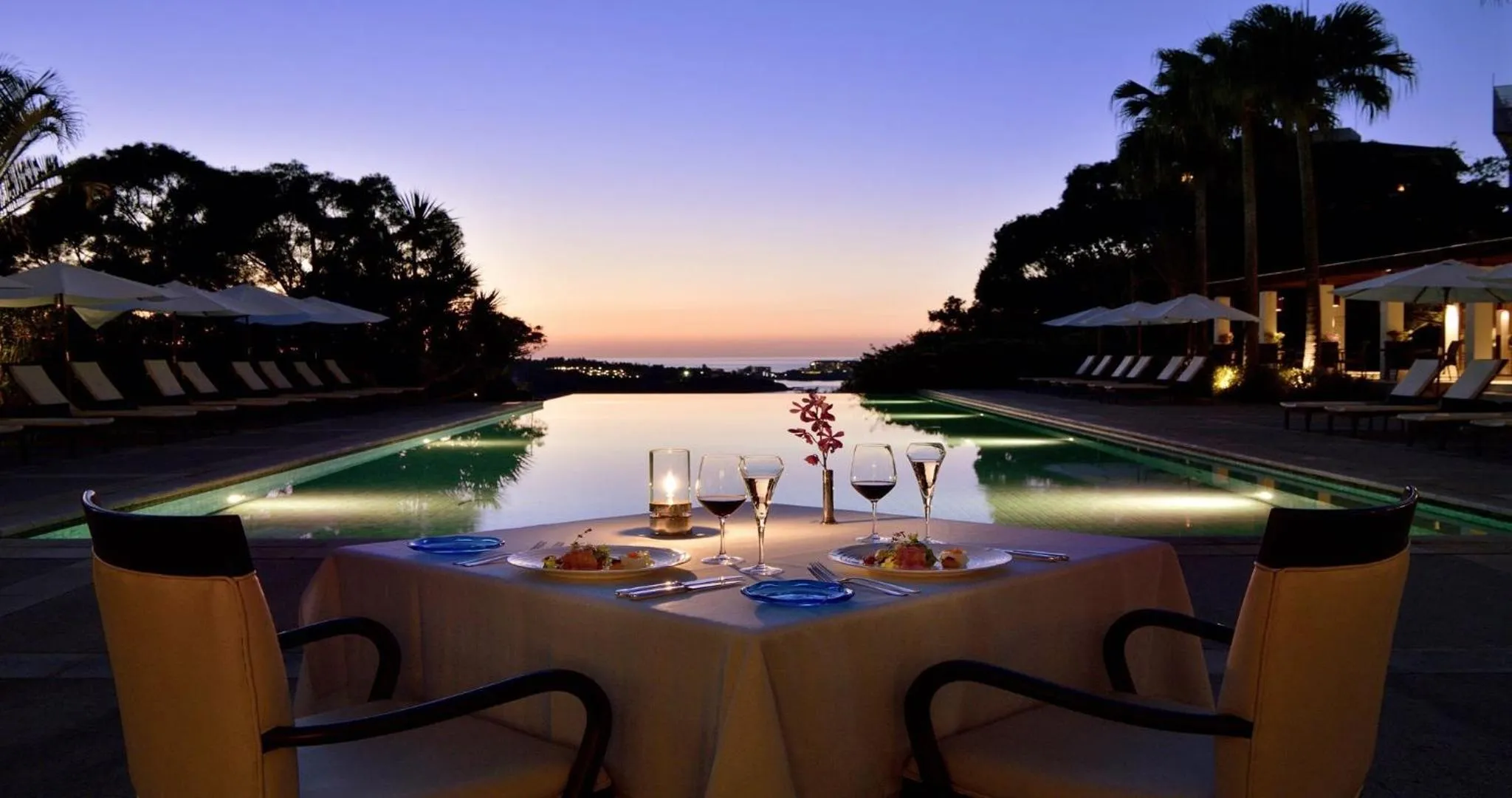 Restaurant/places to eat in The Atta Terrace Club Towers