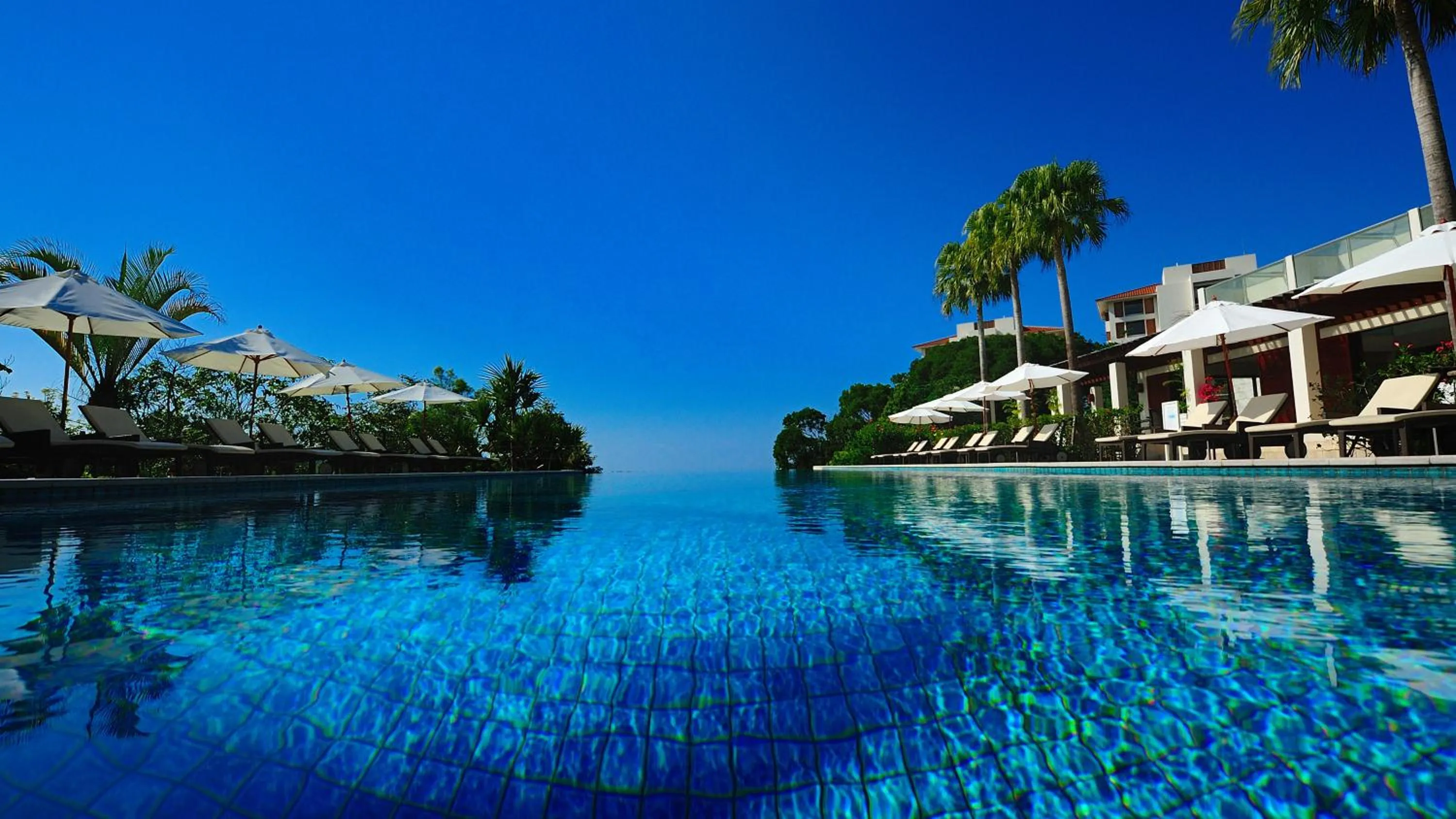 Swimming pool in The Atta Terrace Club Towers