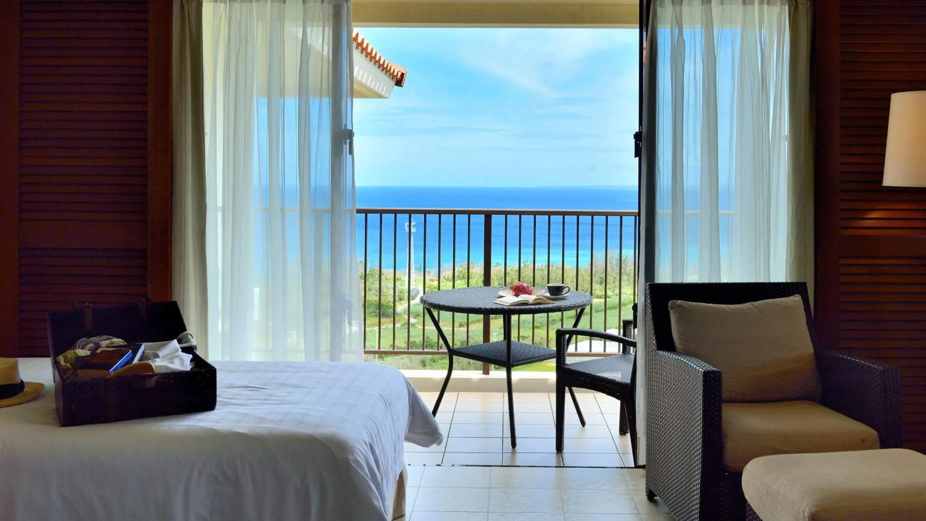 High Floor Luxury Room with Club servise (Over 13 years old only) - single occupancy - Non-Smoking in The Atta Terrace Club Towers High Floor Luxury Room with Club servise (Over 13 years old only) - single occupancy - Non-Smoking in The Atta Terrace Club Towers