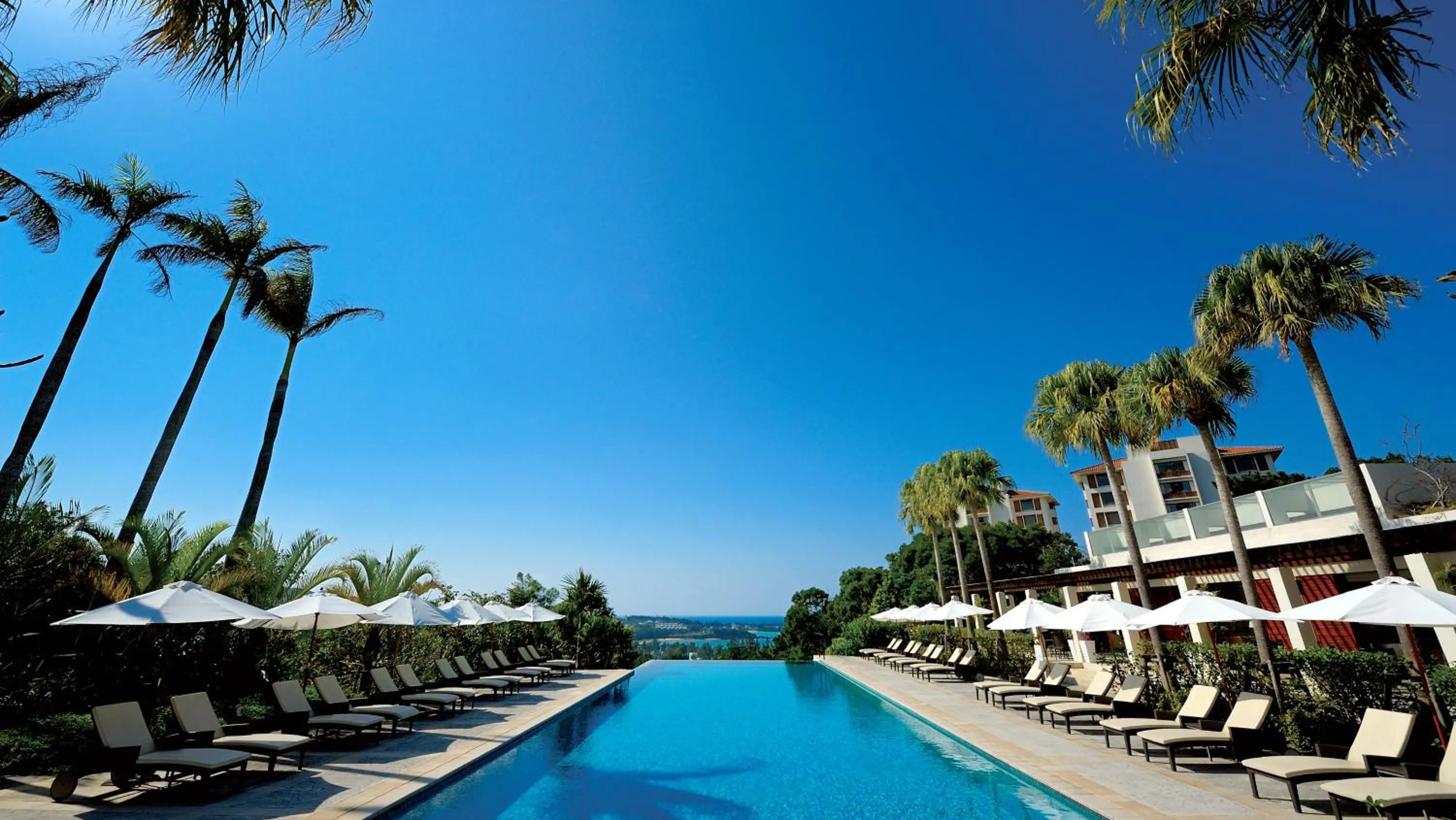 Swimming pool in The Atta Terrace Club Towers