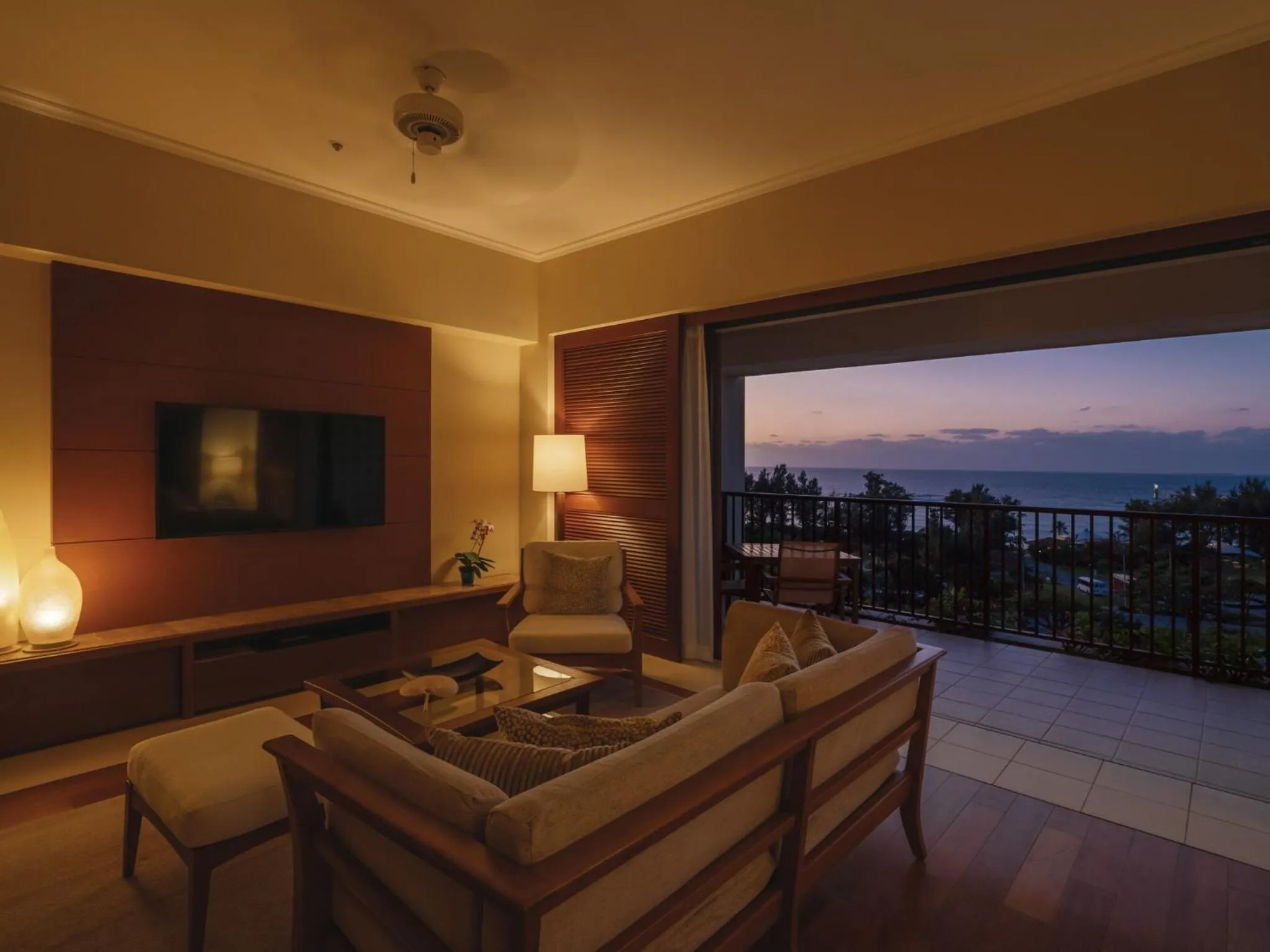 Photo of the whole room in The Terrace Club Wellness Thalasso At Busena