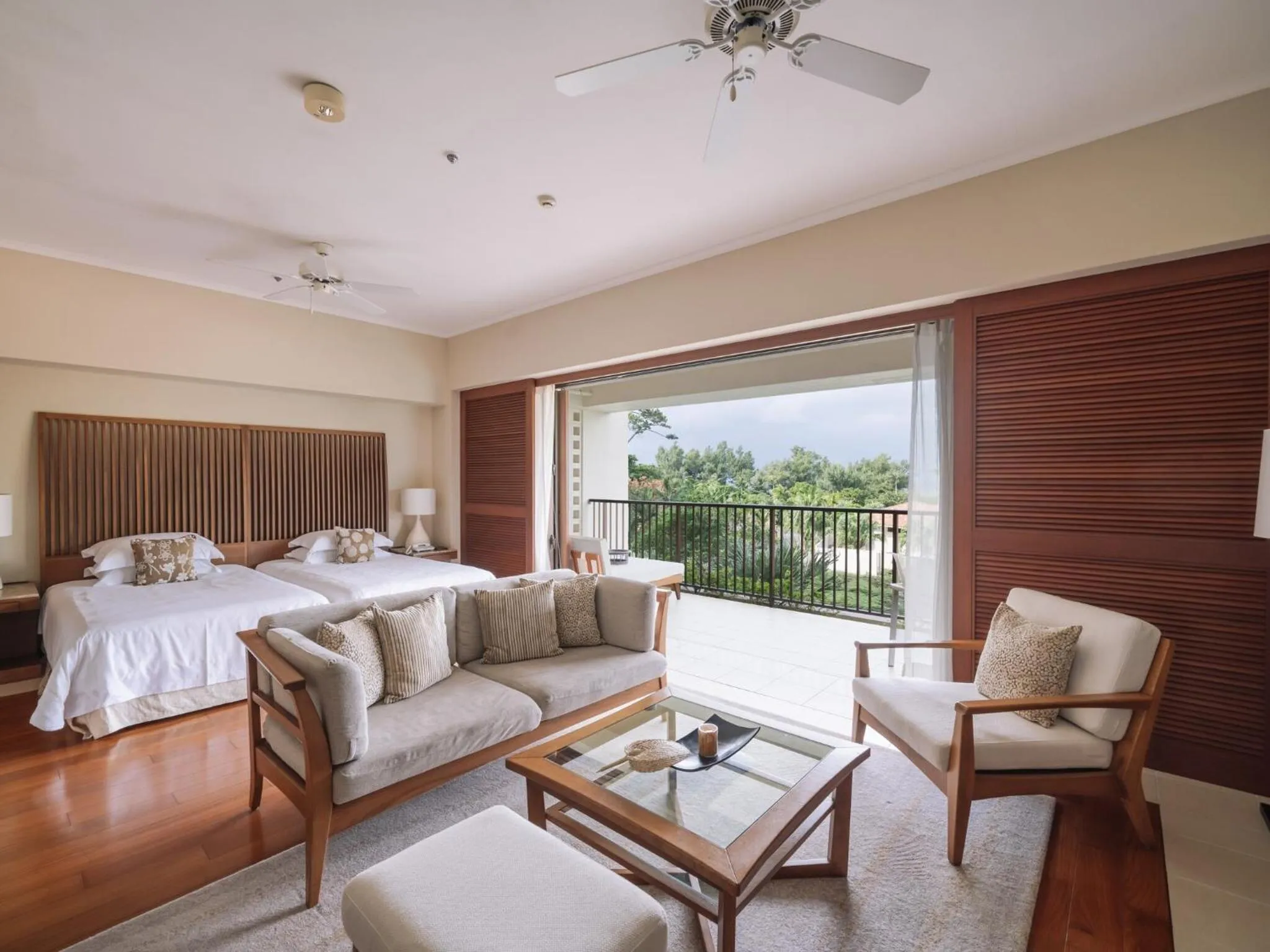 Photo of the whole room, Bed in The Terrace Club Wellness Thalasso At Busena