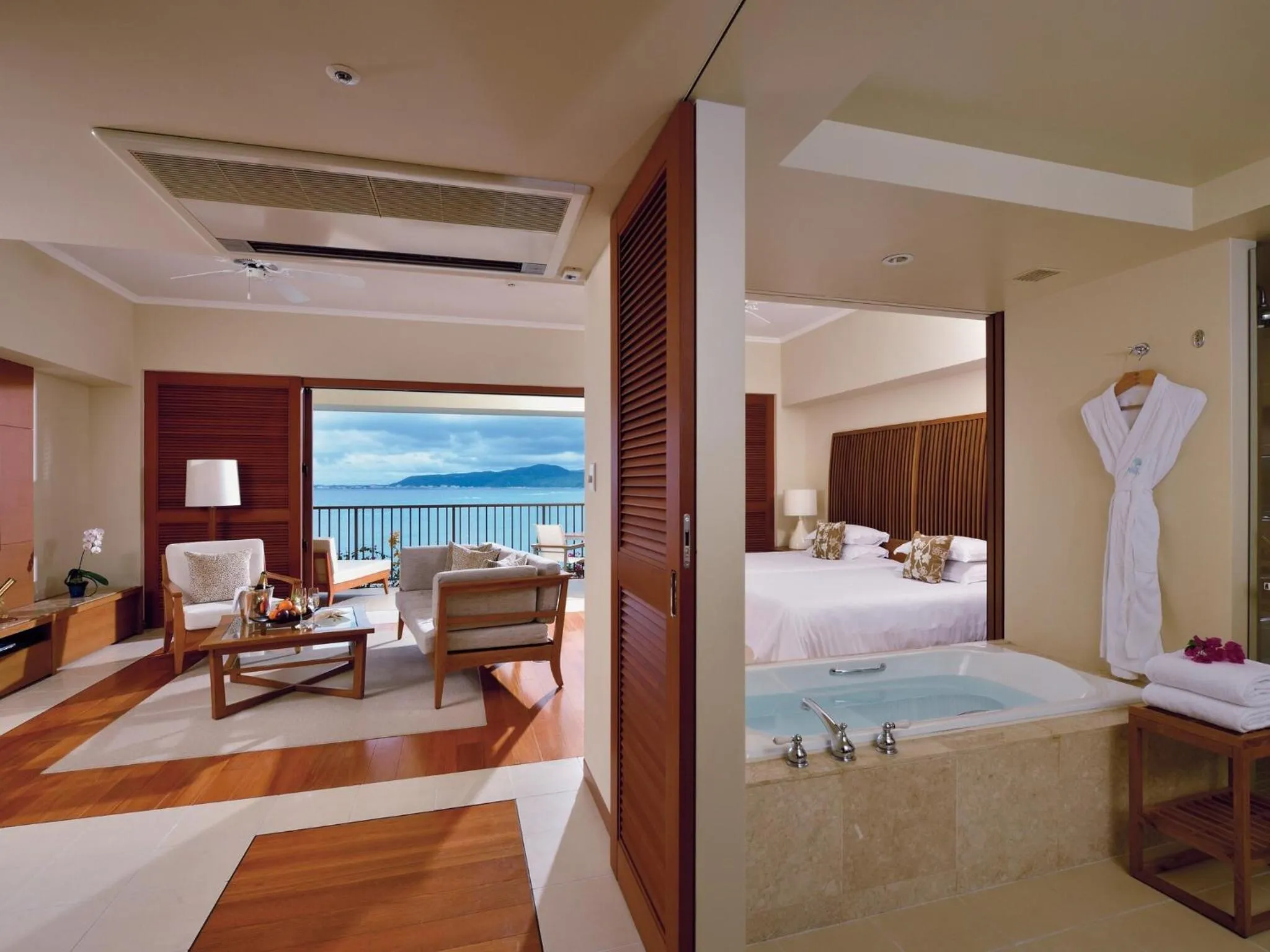 Photo of the whole room, Bed in The Terrace Club Wellness Thalasso At Busena