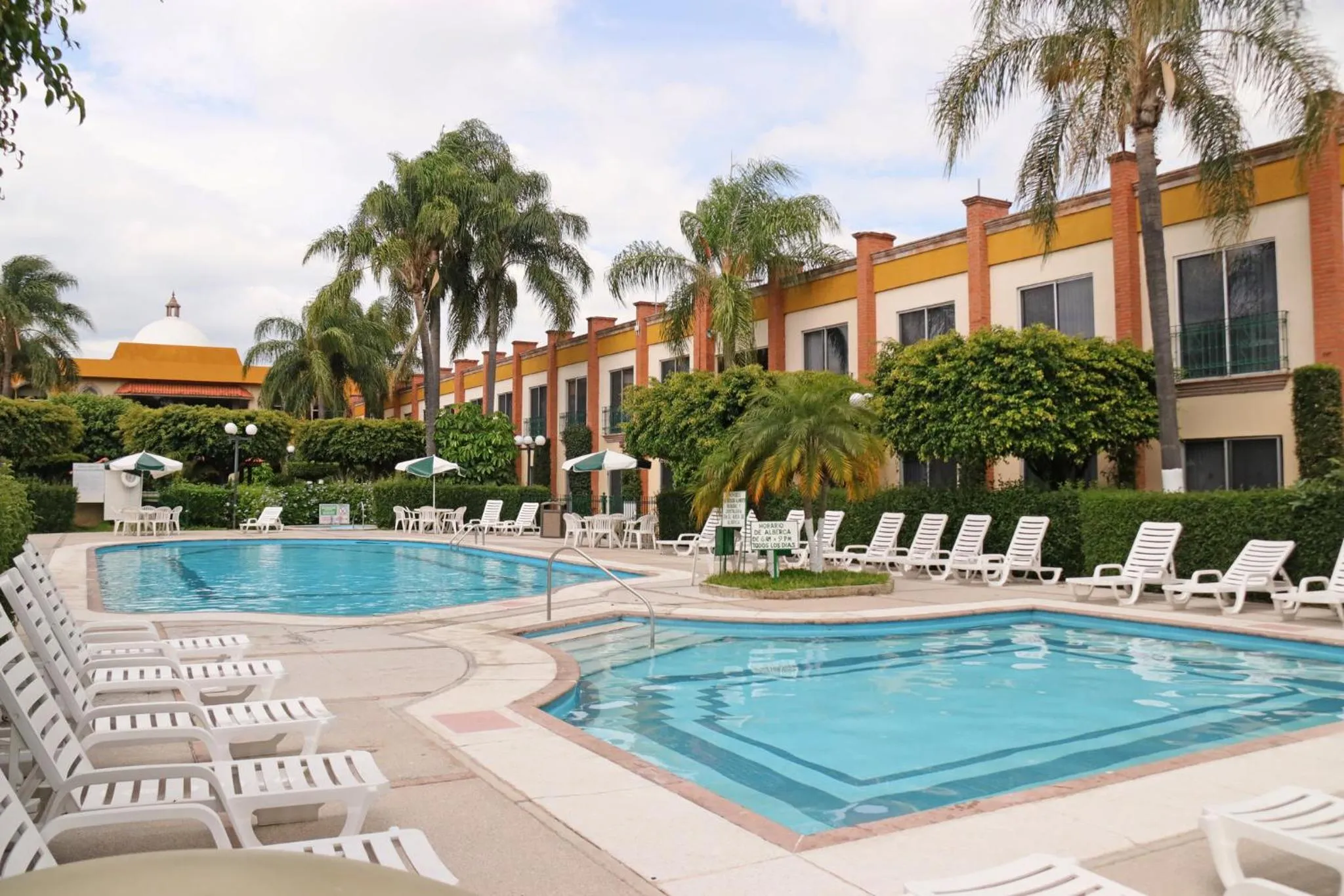 Swimming pool in Holiday Inn La Piedad by IHG