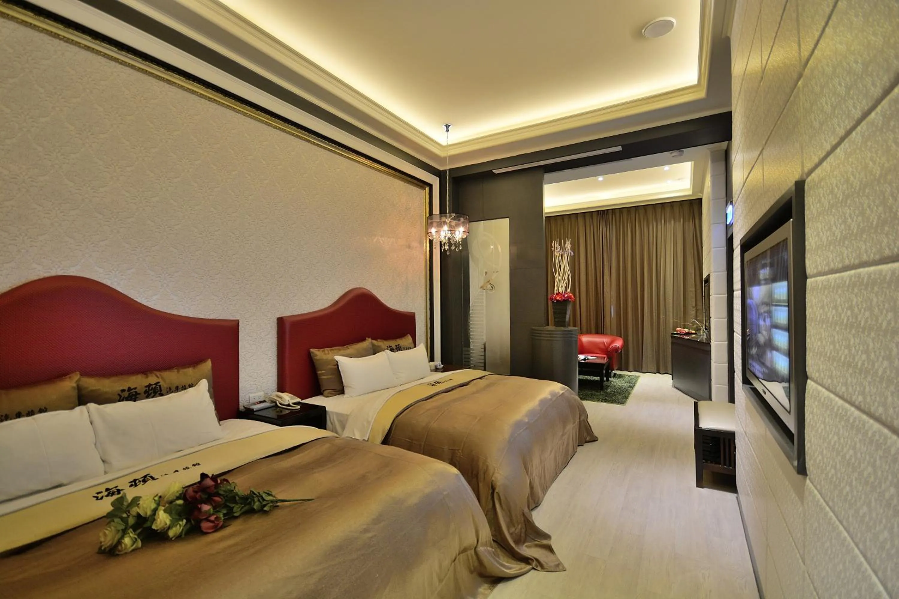 Shower, Bed in Hea Duenn Motel