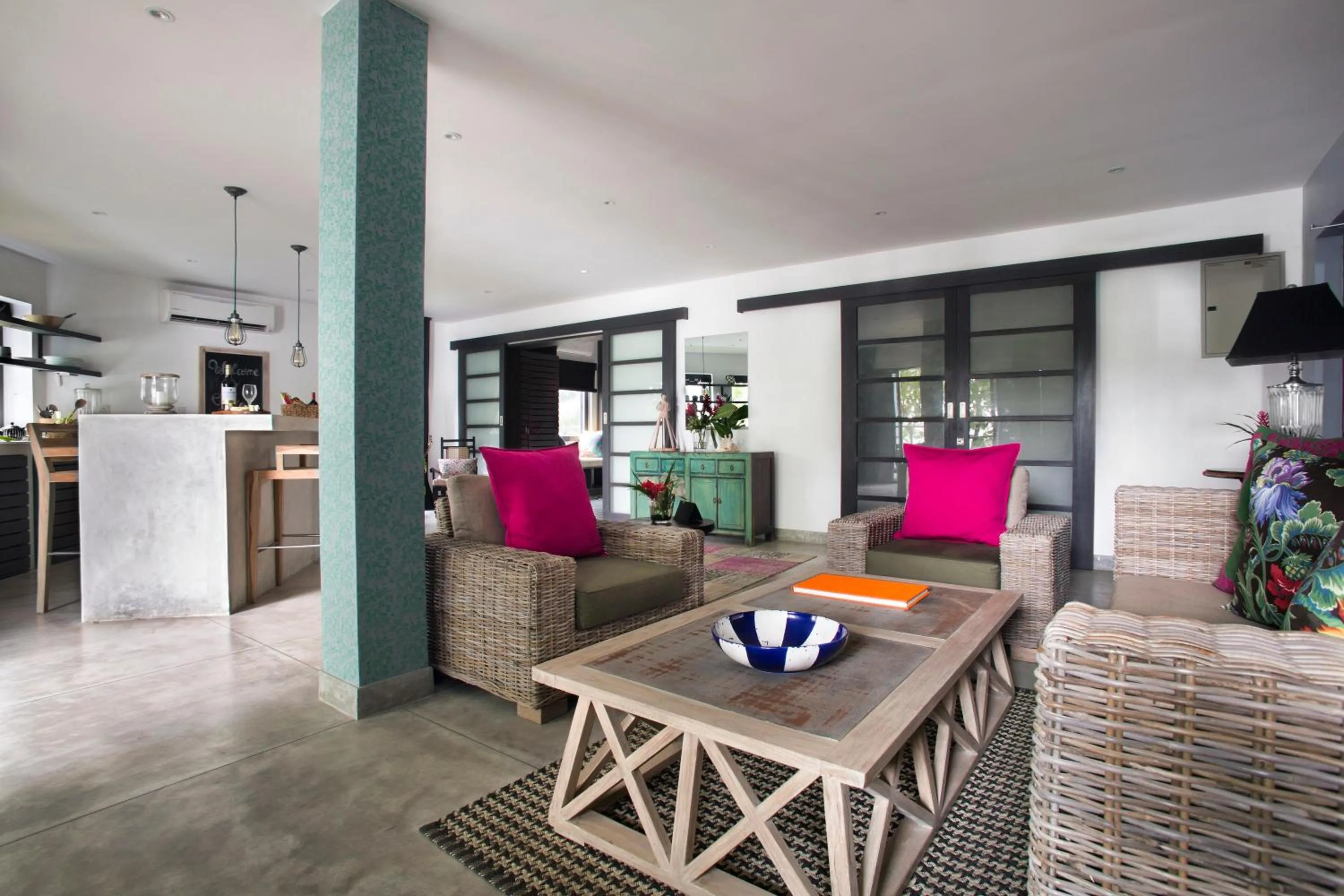 Seating area in Owl and the Pussycat Hotel & Restaurant