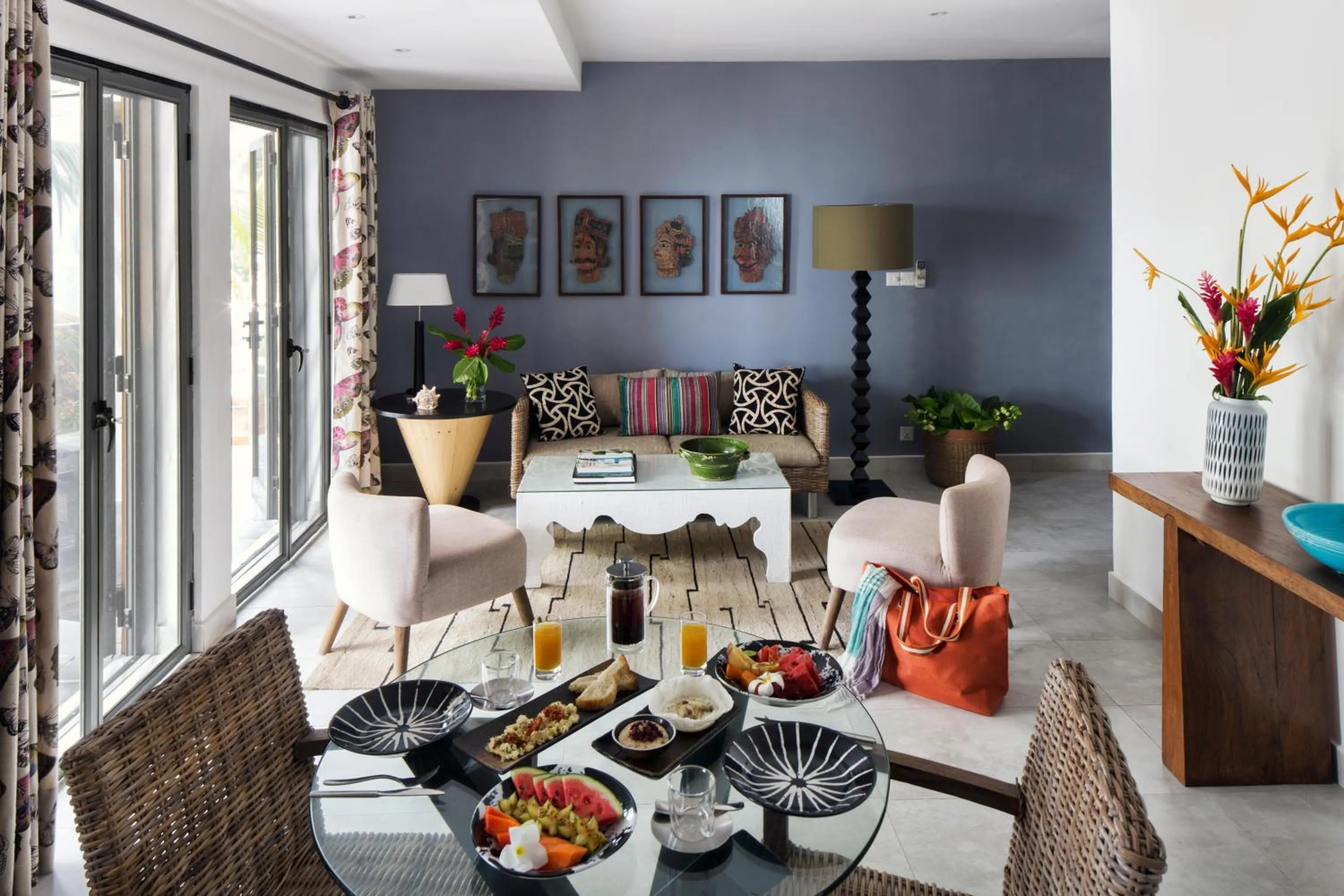 Seating area in Owl and the Pussycat Hotel & Restaurant