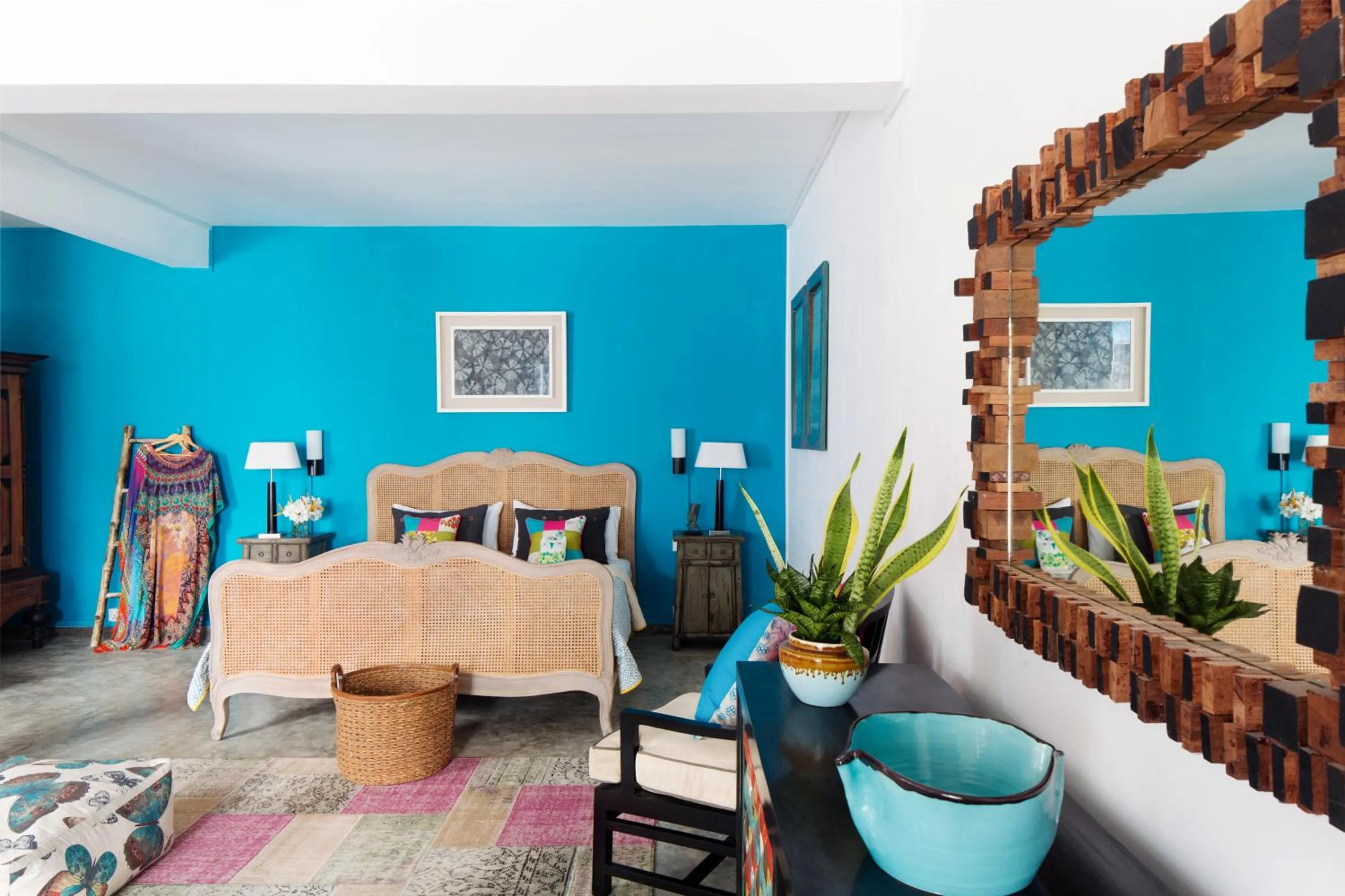 Photo of the whole room, Bed in Owl and the Pussycat Hotel & Restaurant