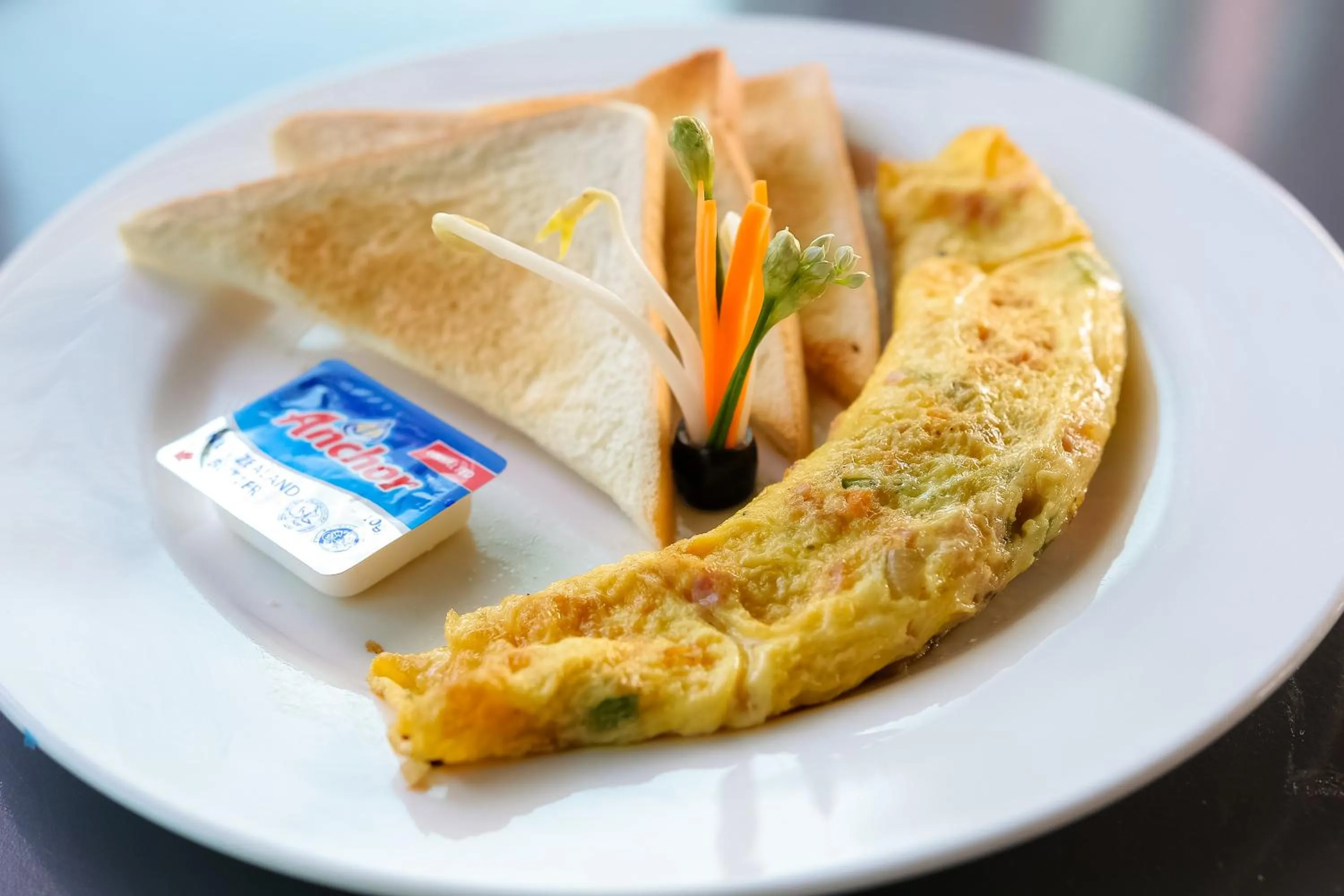 Food and drinks in Paradise Hotel