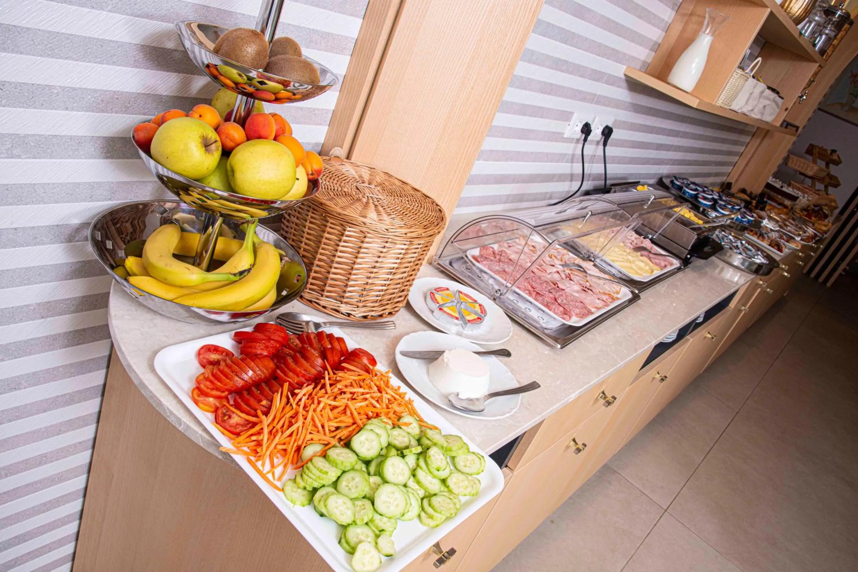 Breakfast in Hotel Oasi