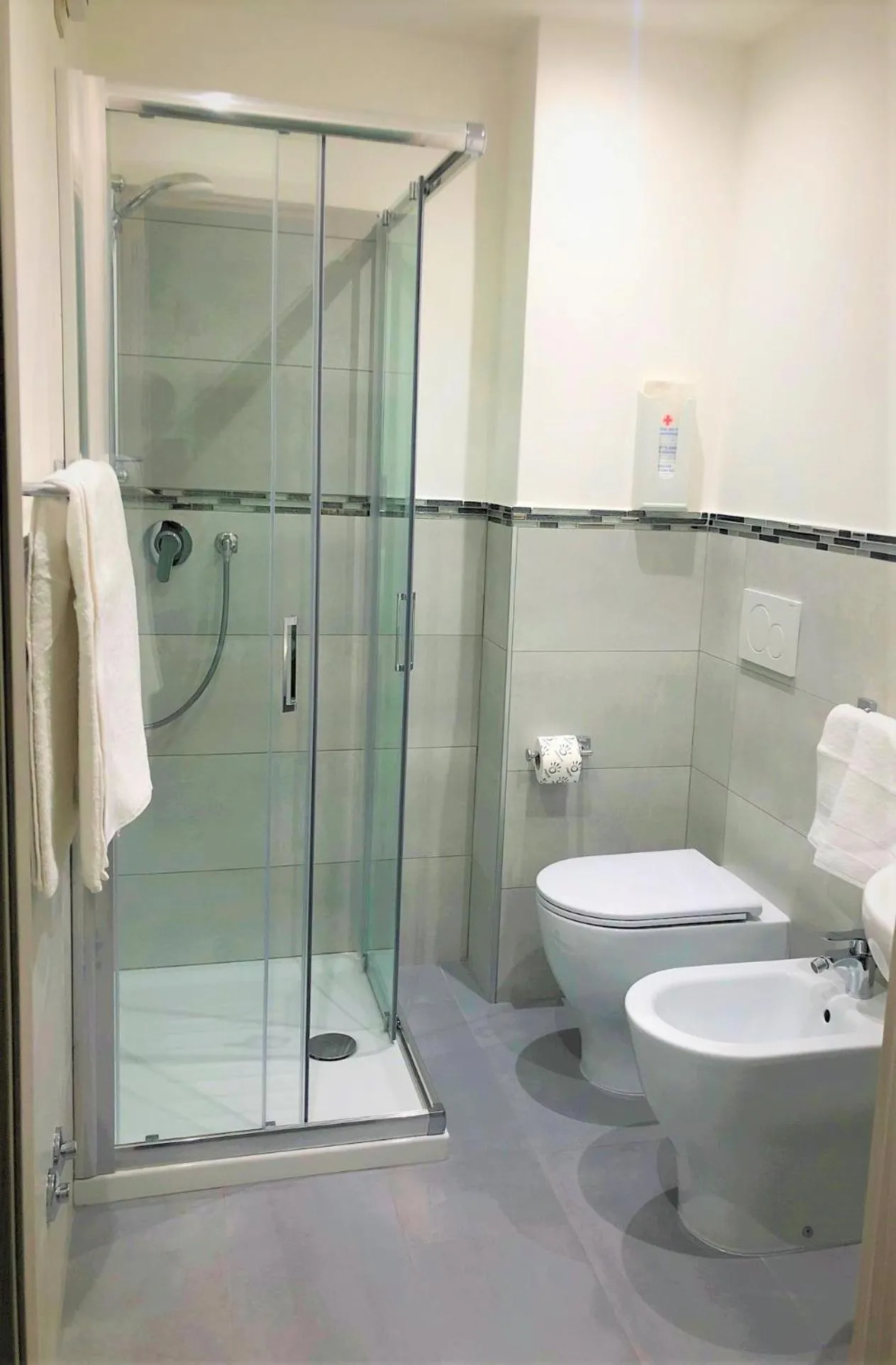 Bathroom in Hotel Oasi