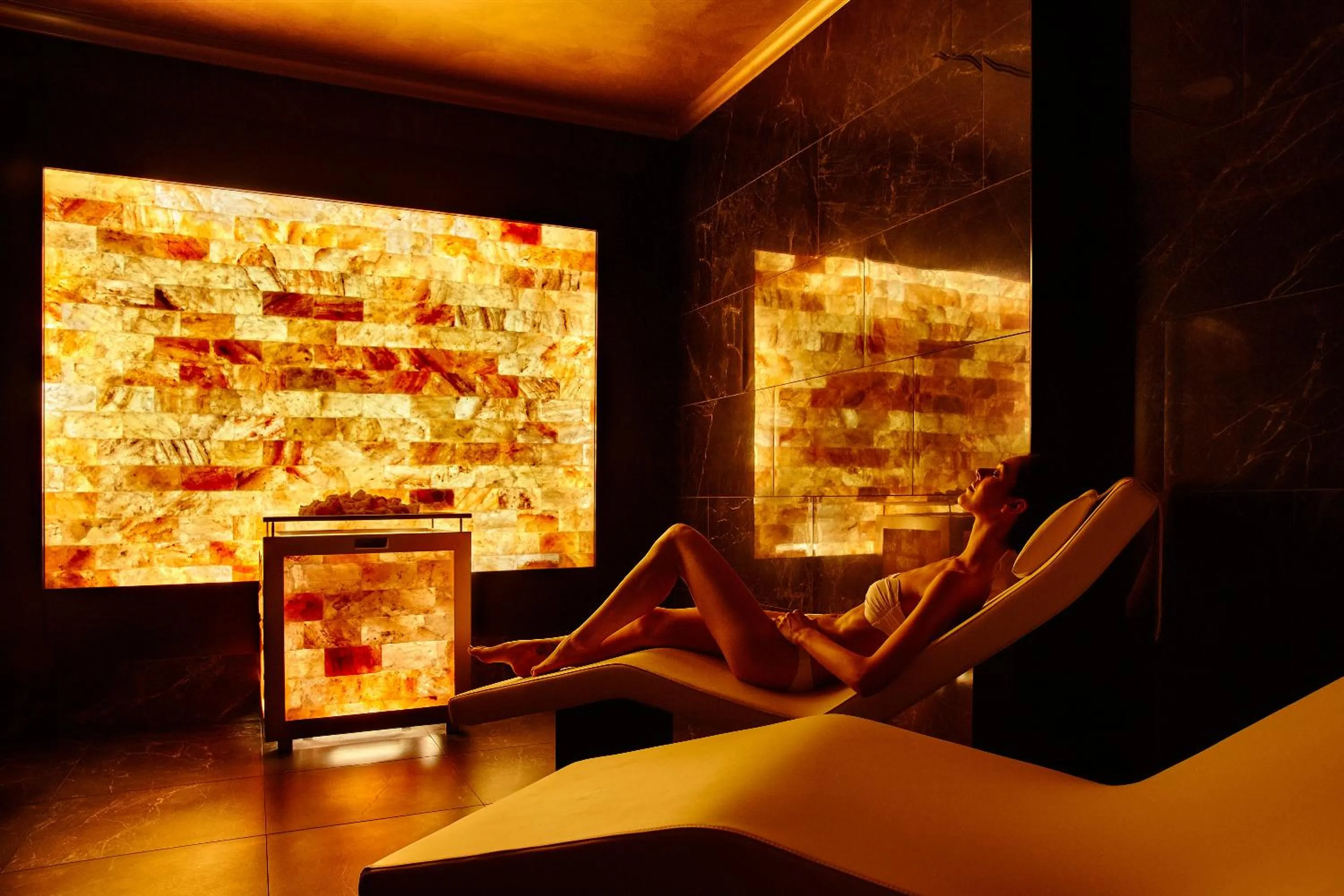 Spa and wellness centre/facilities in Hotel Riviera & Maximilian's