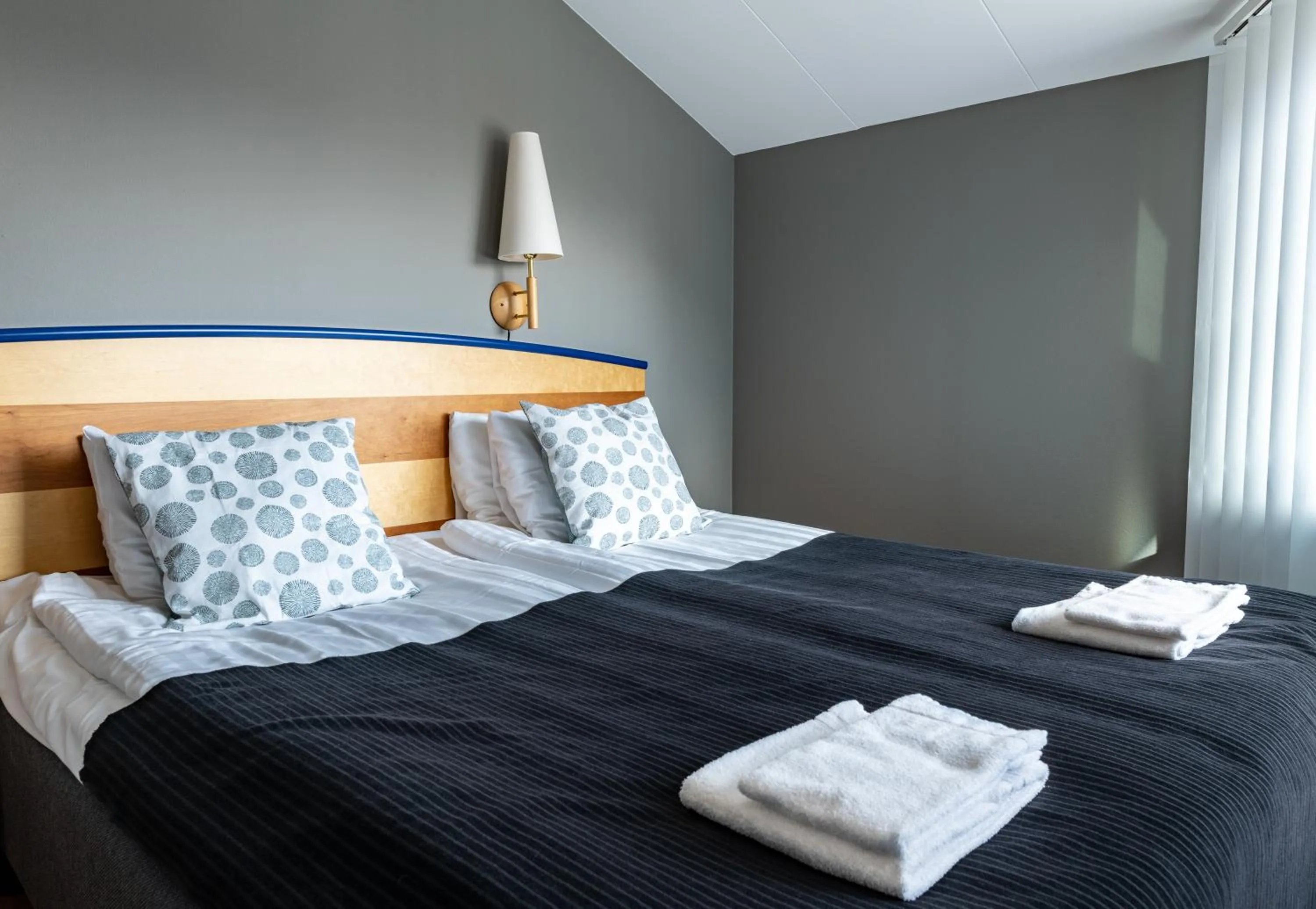 Bed in Best Western Hotel 23