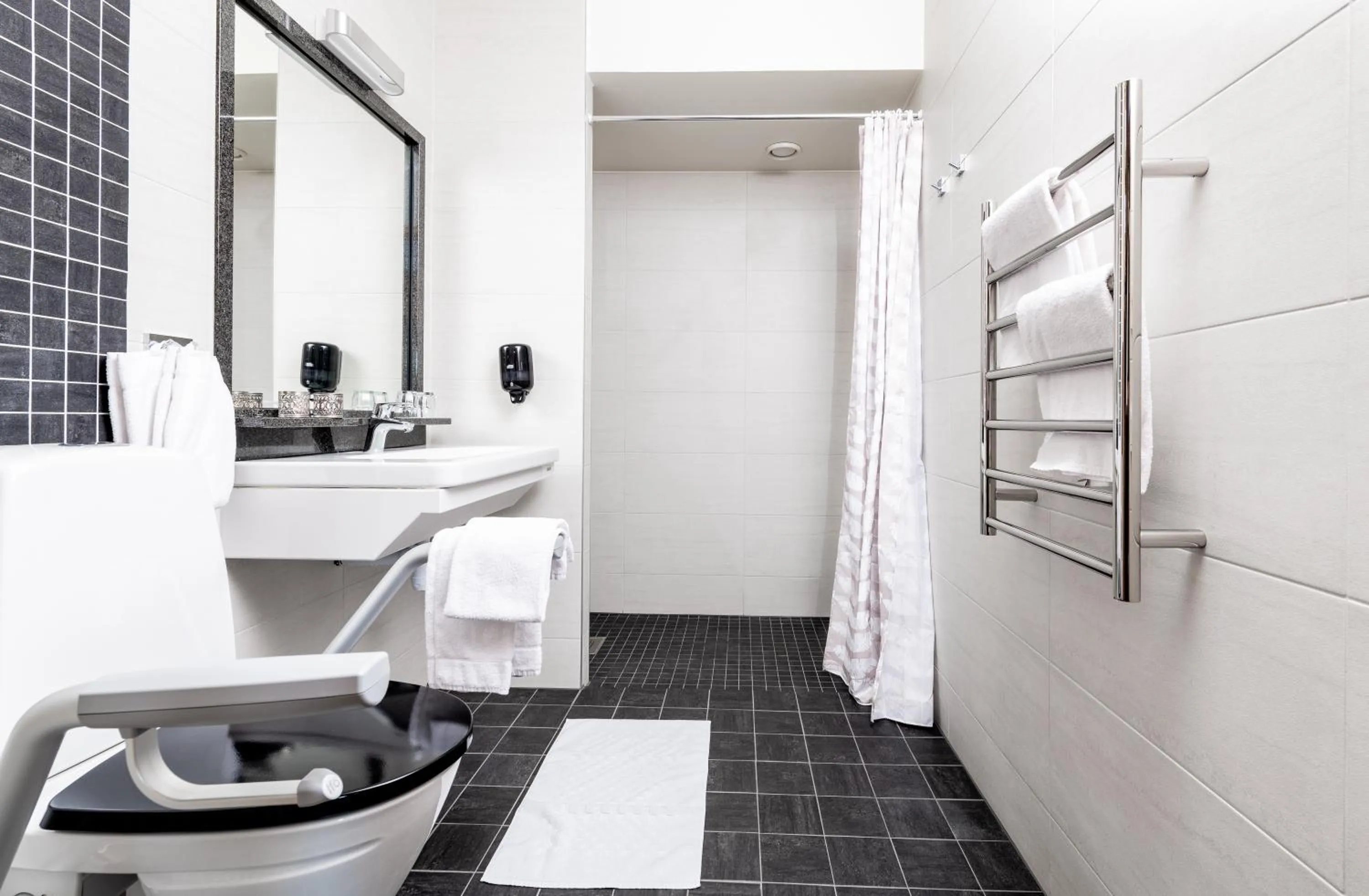 Bathroom in Best Western Hotel 23