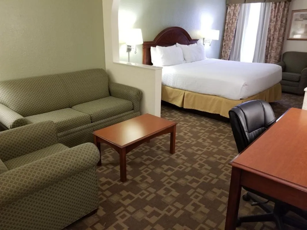 Holiday Inn Express Hotel & Suites Kimball