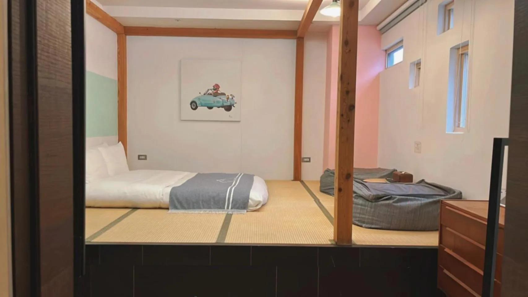 Photo of the whole room, Bed in Chill Roof Hotel