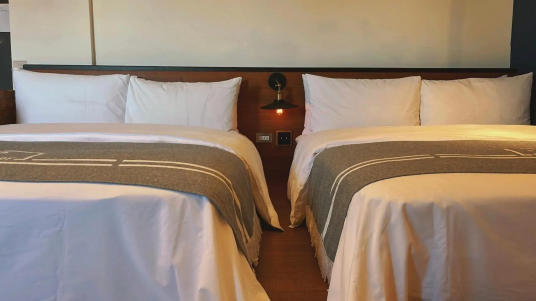 Bed in Chill Roof Hotel