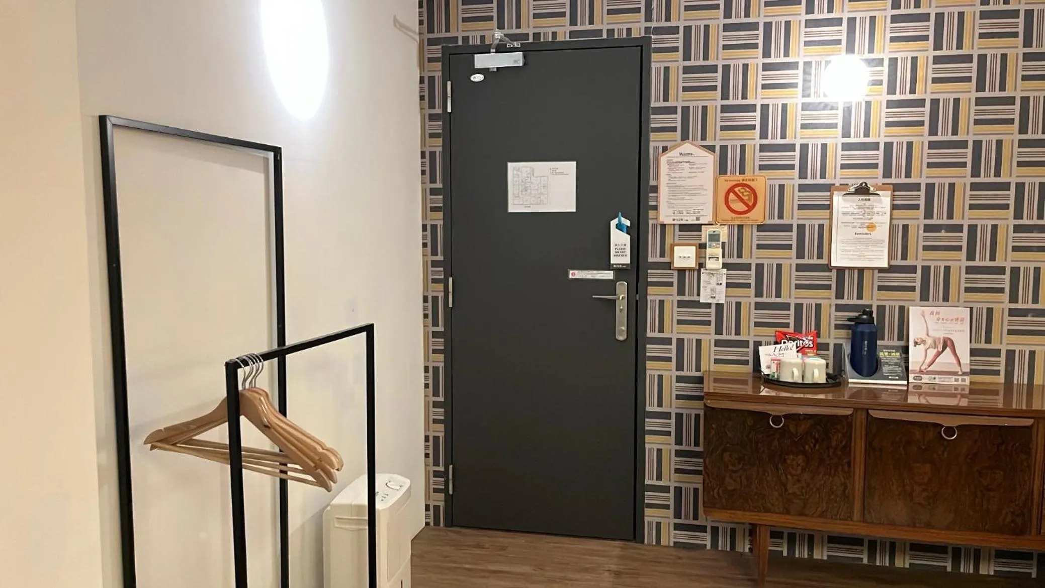 Photo of the whole room in Chill Roof Hotel