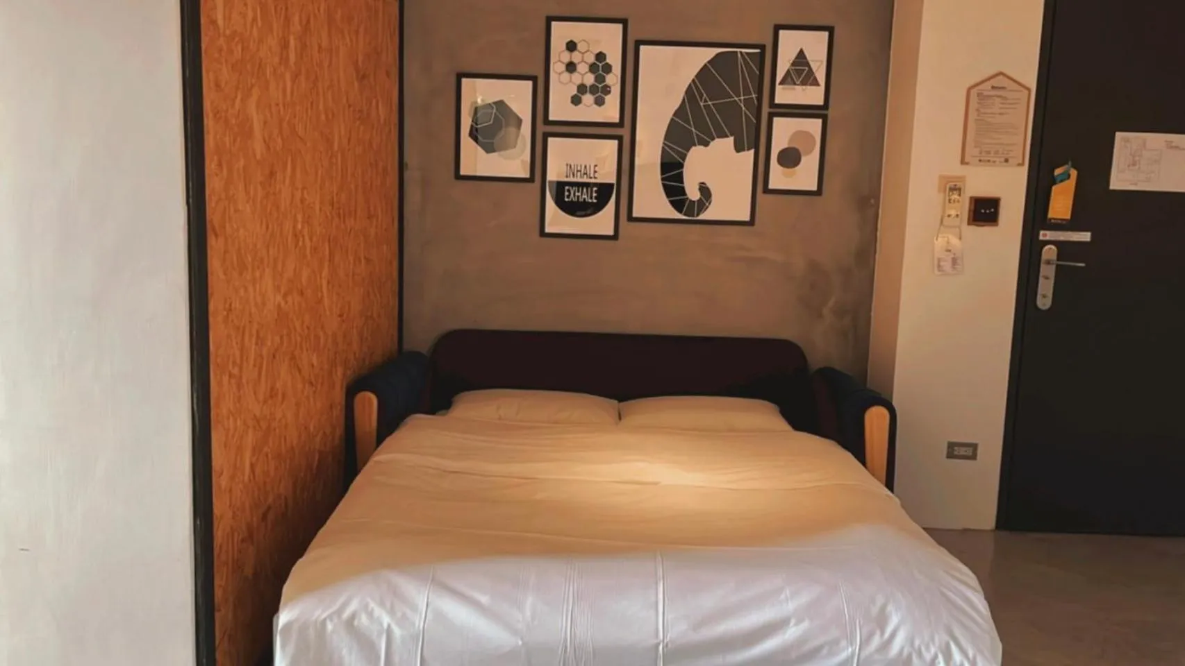 Bed in Chill Roof Hotel