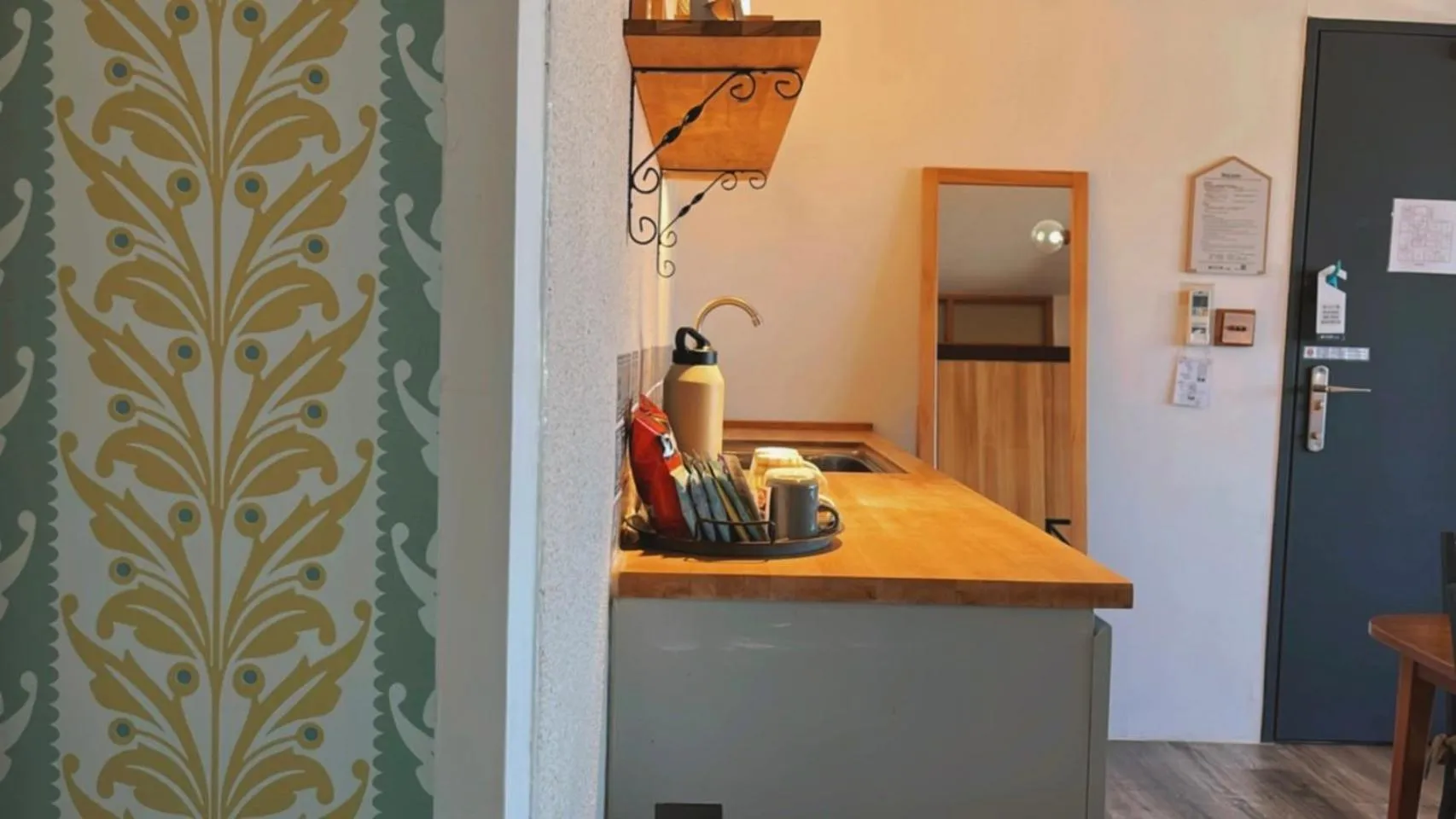 Photo of the whole room in Chill Roof Hotel