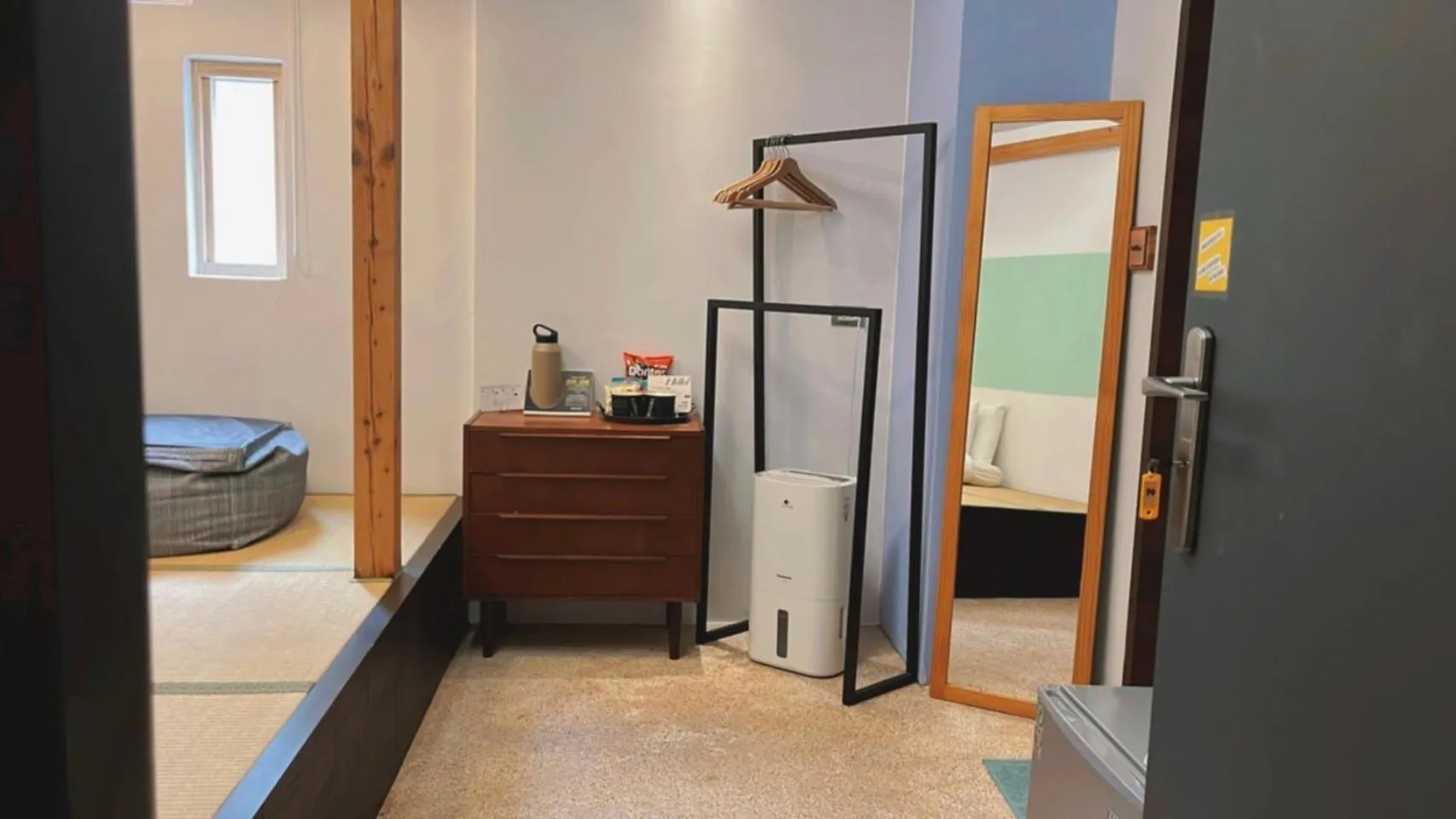 Photo of the whole room, Bed in Chill Roof Hotel