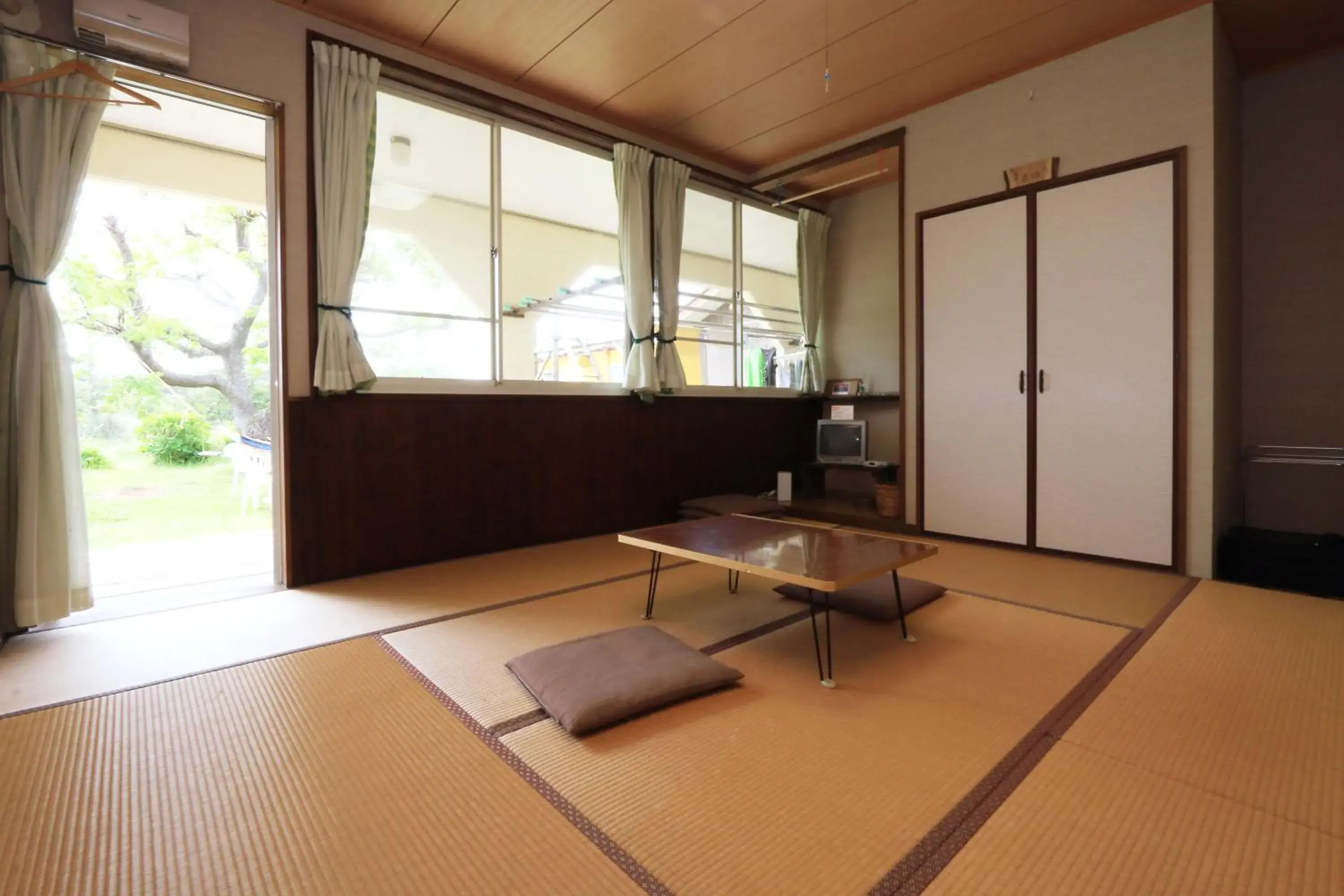 Superior Japanese-Style Room in Tanegashima Minshuku Yuyu Superior Japanese-Style Room in Tanegashima Minshuku Yuyu