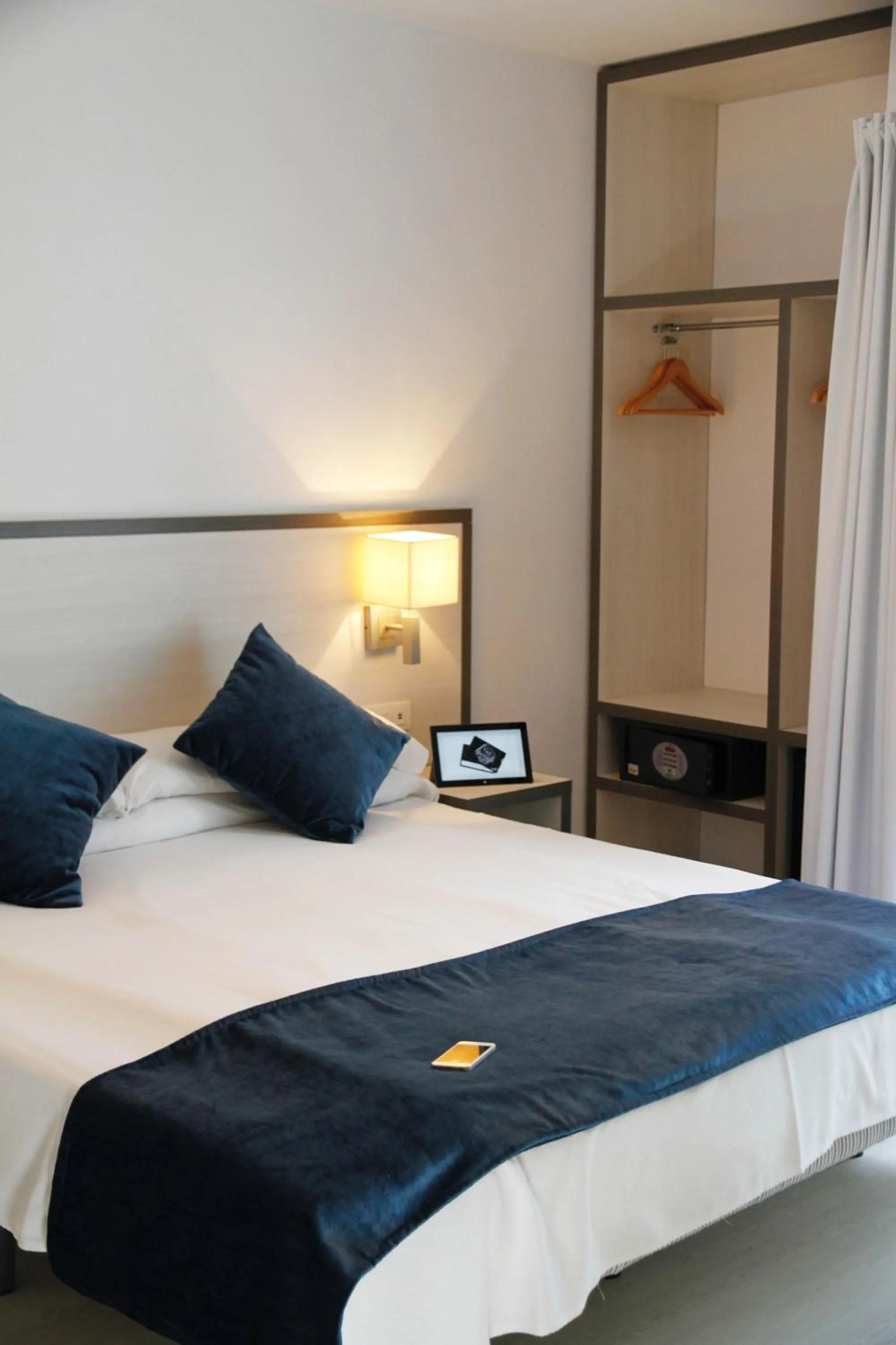 Decorative detail, Bed in Parrots Sitges Hotel