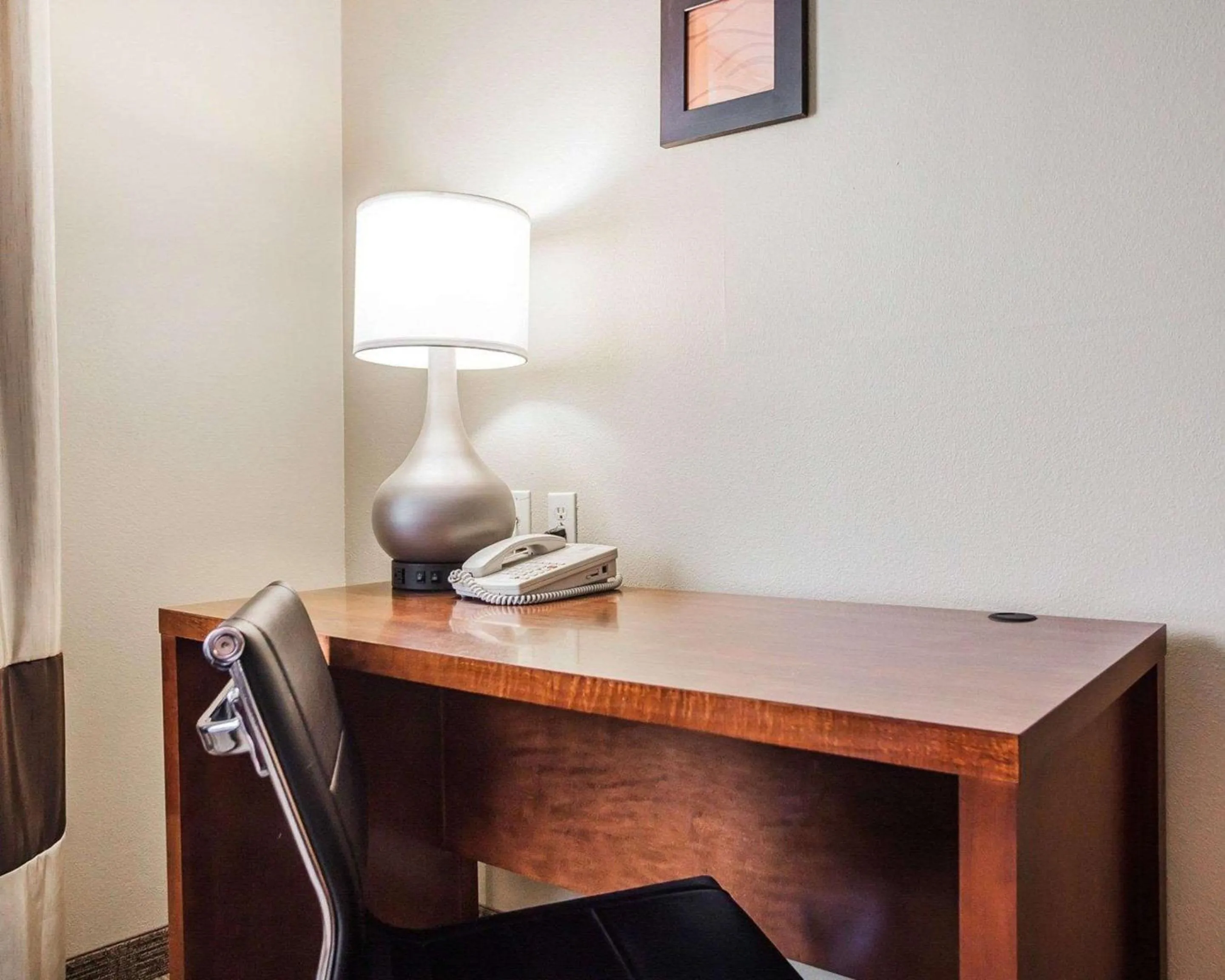 Photo of the whole room in Comfort Inn & Suites Moberly