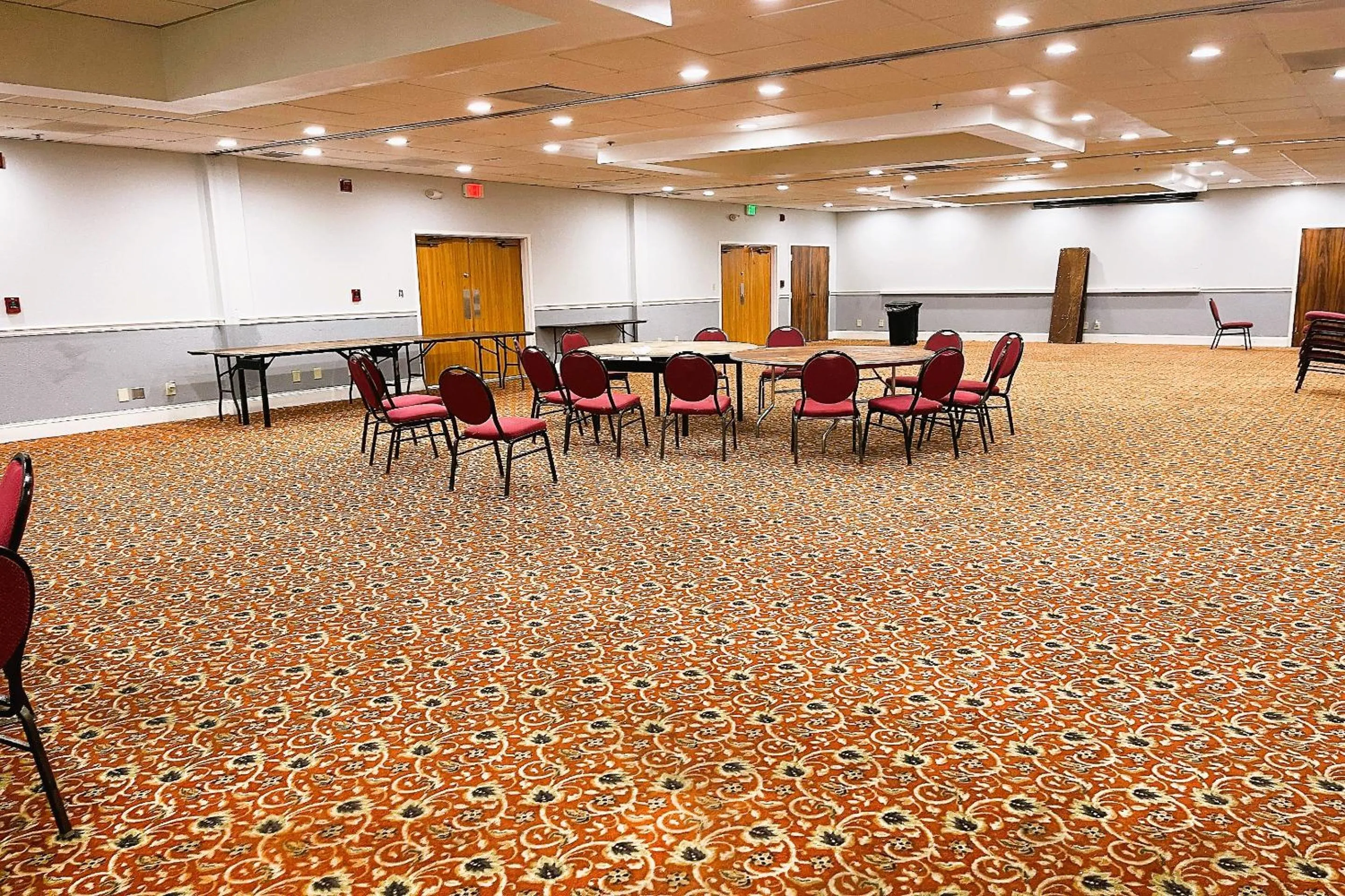 Meeting/conference room in My Homes Macon North I-75 By OYO