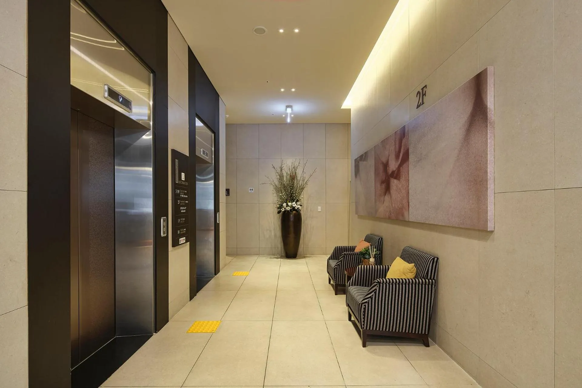 Lobby or reception in Jeju Central City Hotel