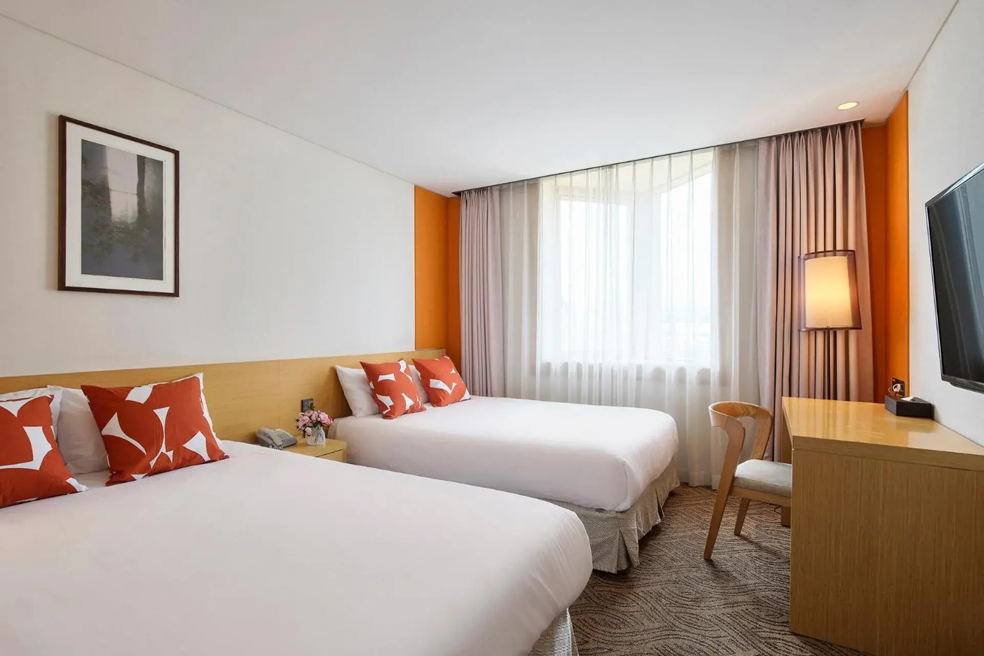 Superior Queen Room with Two Queen Beds in Jeju Central City Hotel Superior Queen Room with Two Queen Beds in Jeju Central City Hotel