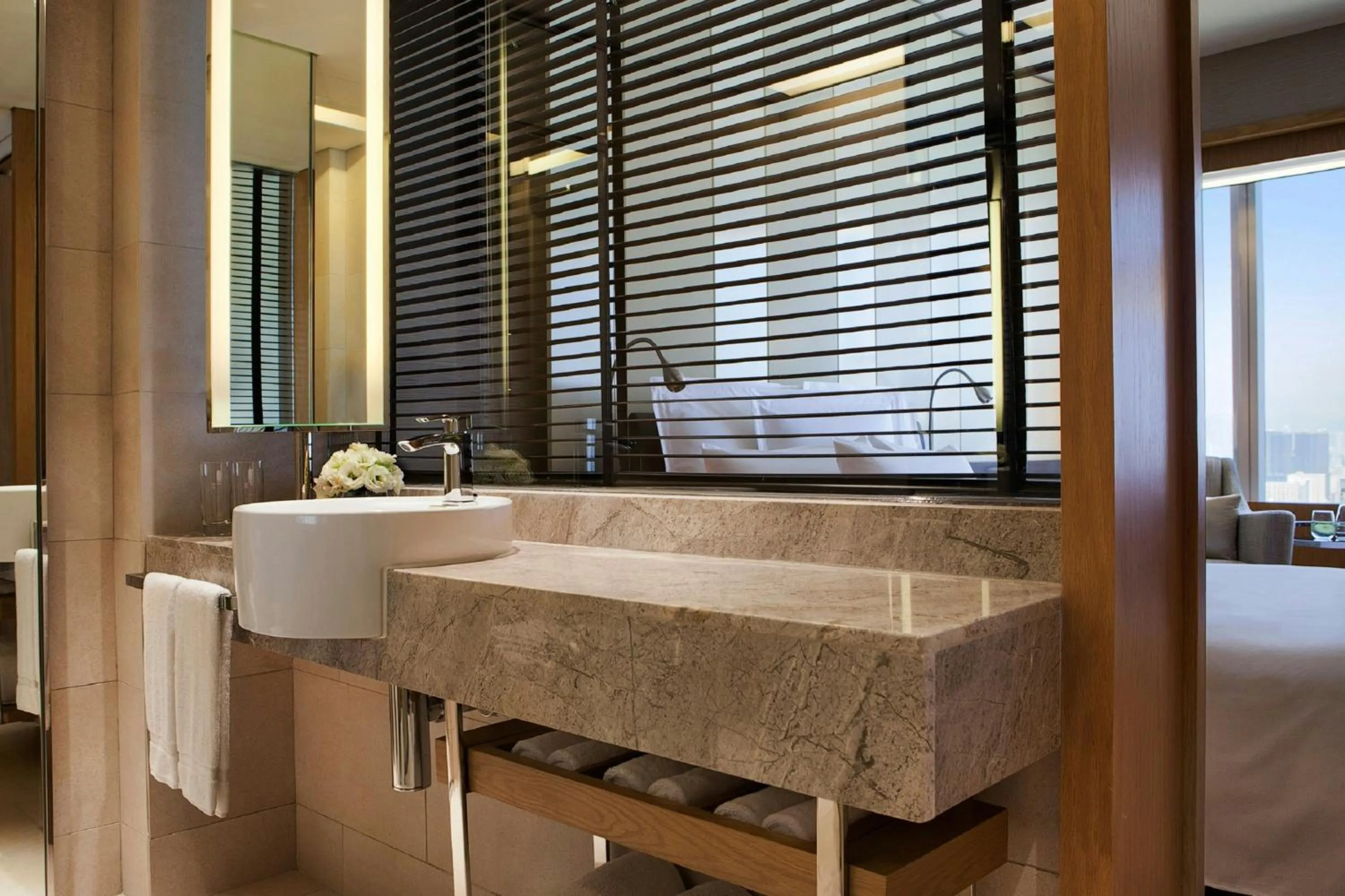 Bathroom in Renaissance Hong Kong Harbour View Hotel